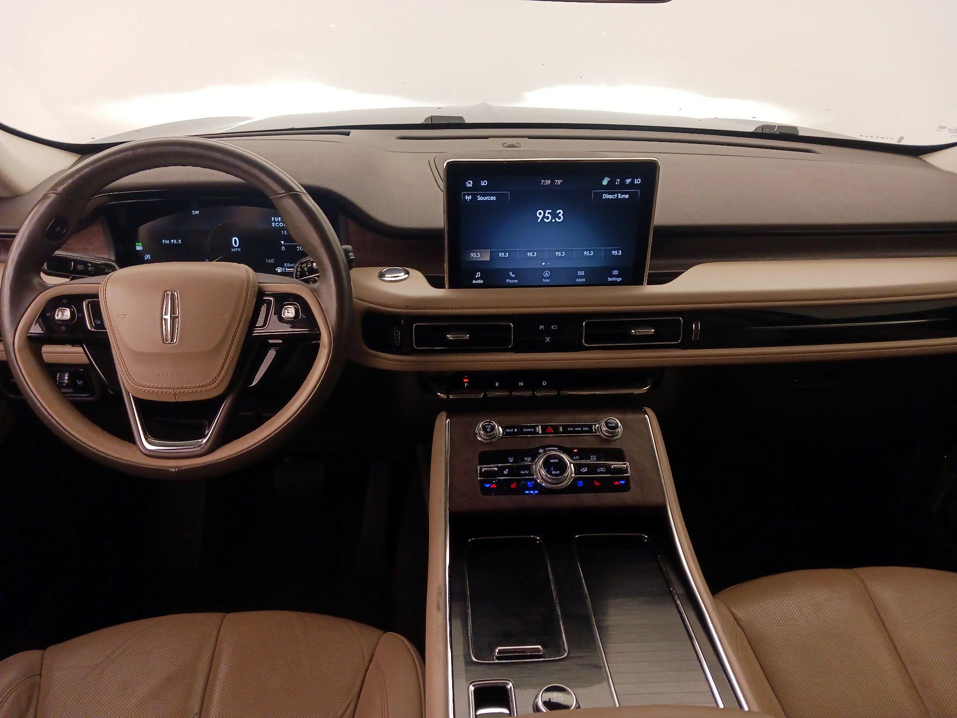 Thumbnail: 2023 Lincoln Aviator - 9