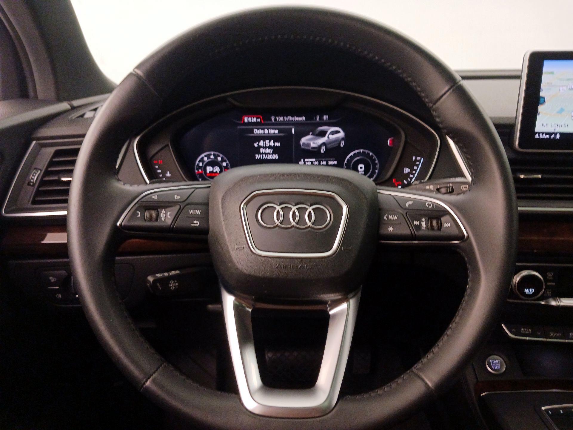 Thumbnail: 2020 Audi Q5 - 10