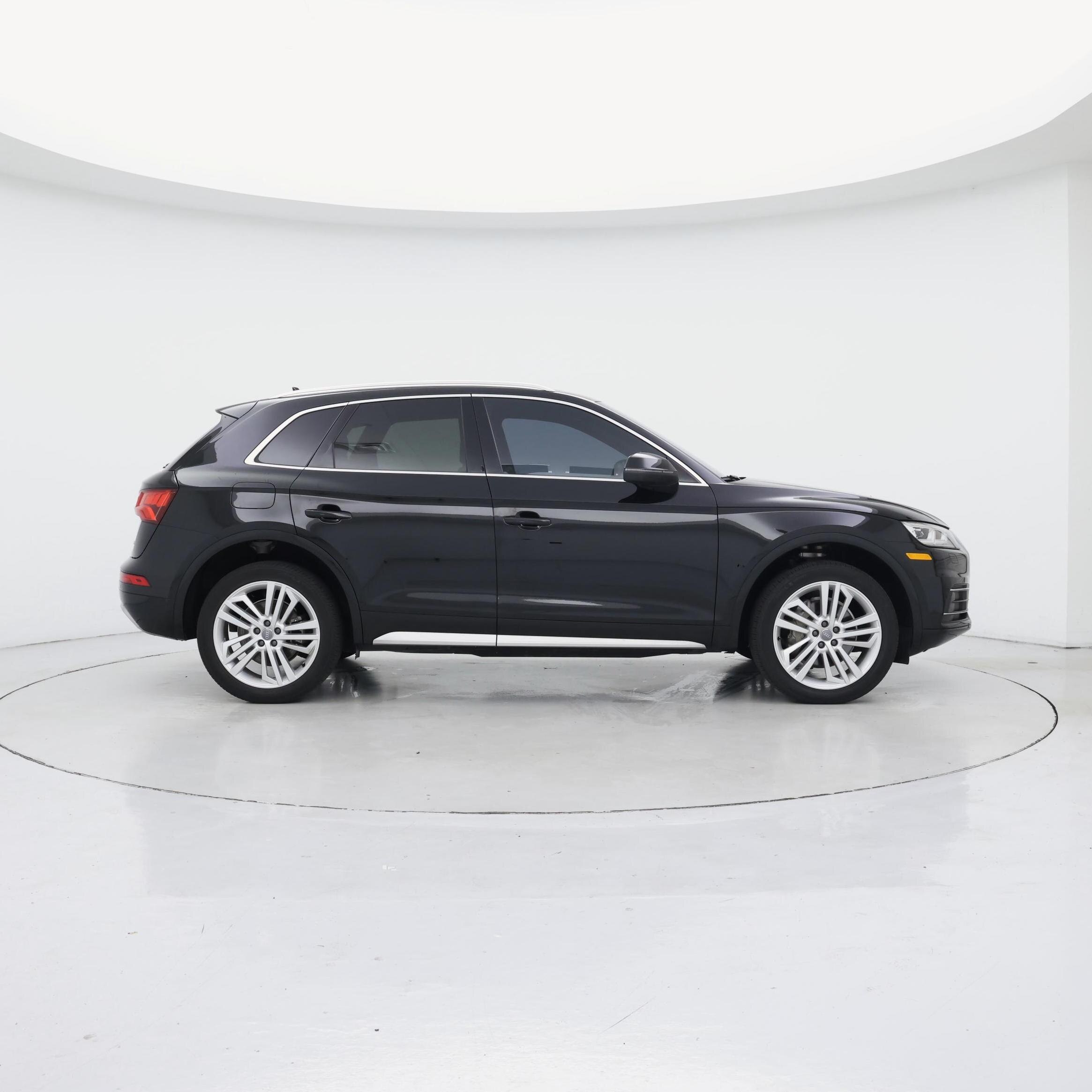 Thumbnail: 2020 Audi Q5 - 7