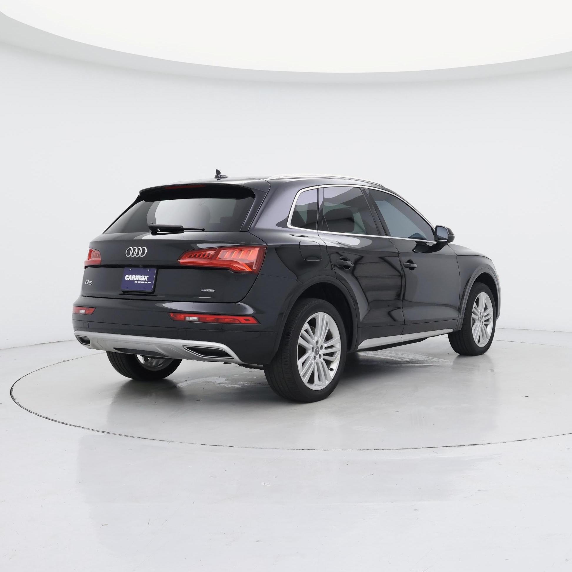 Thumbnail: 2020 Audi Q5 - 8