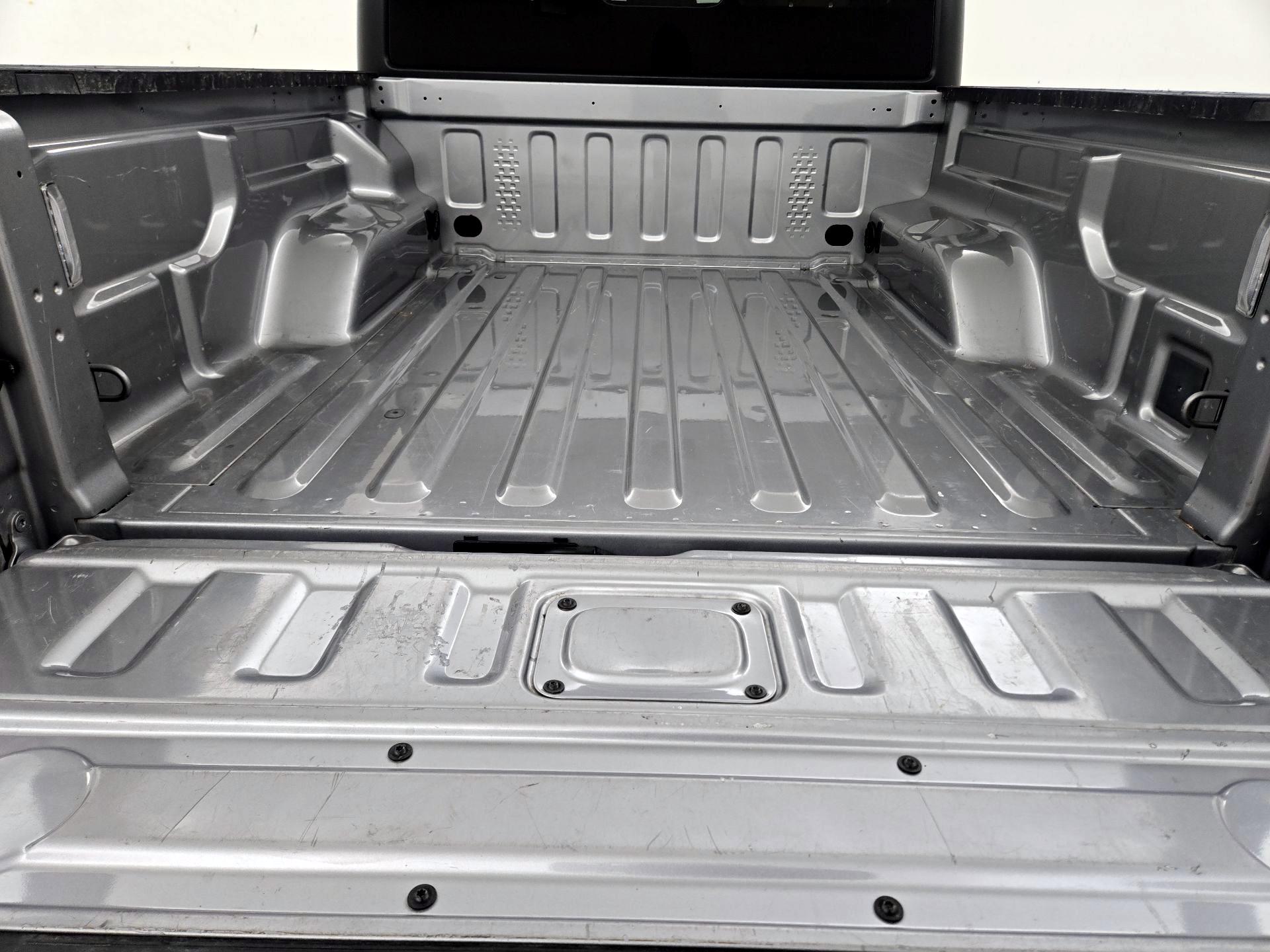 Thumbnail: 2020 Jeep Gladiator - 20