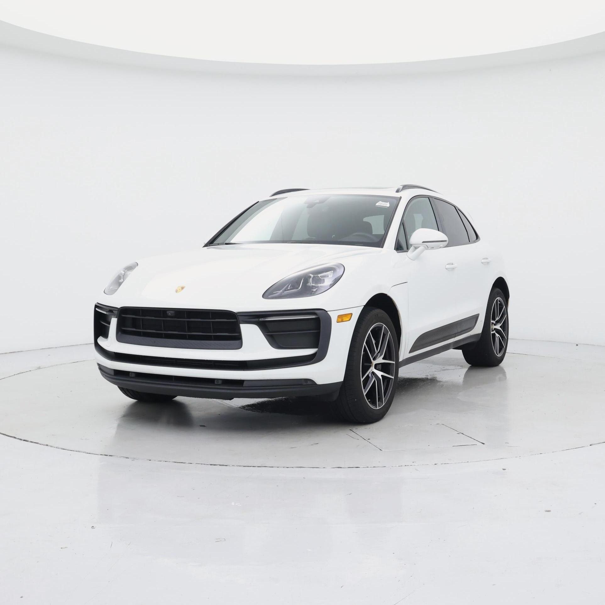 Thumbnail: 2022 Porsche Macan - 4