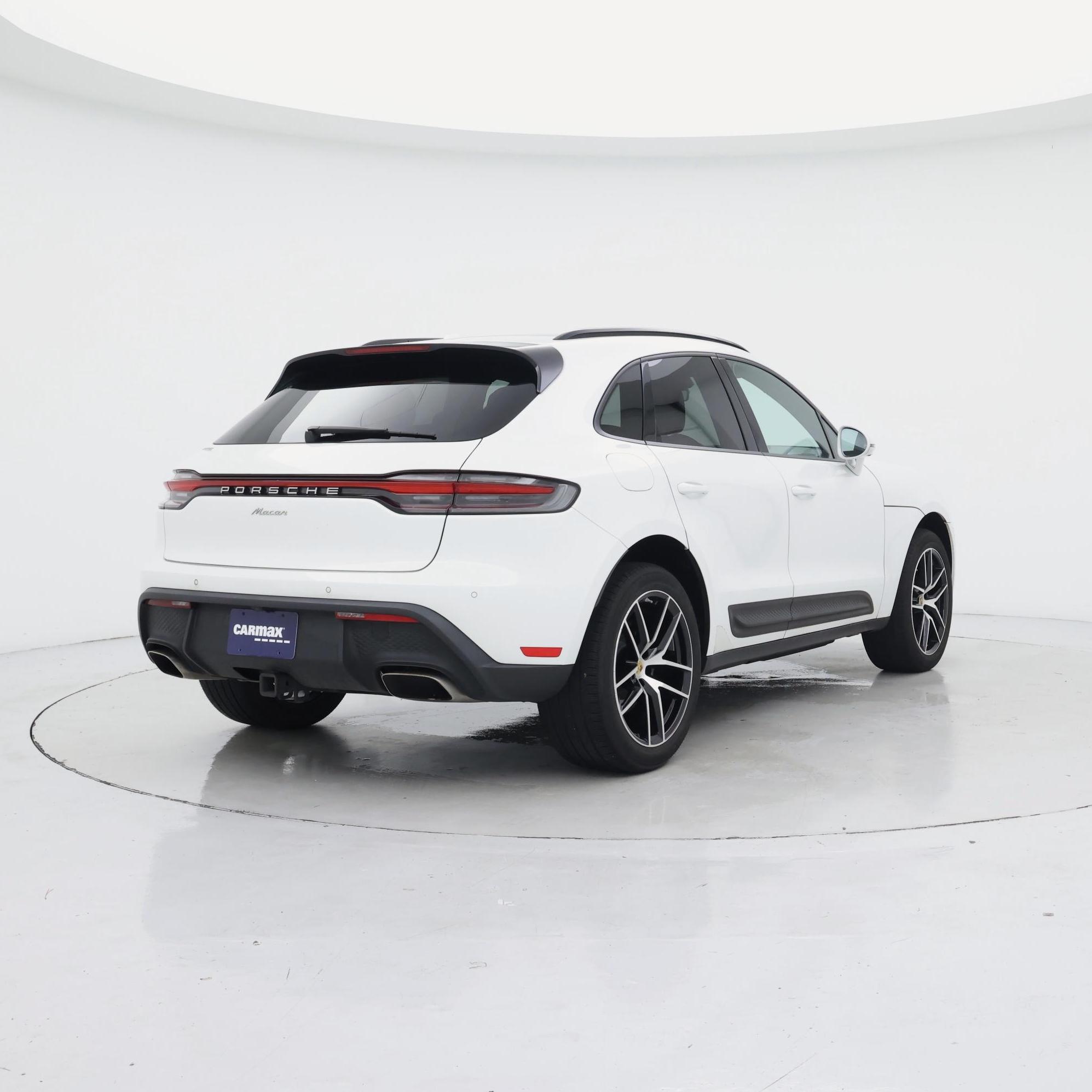Thumbnail: 2022 Porsche Macan - 8