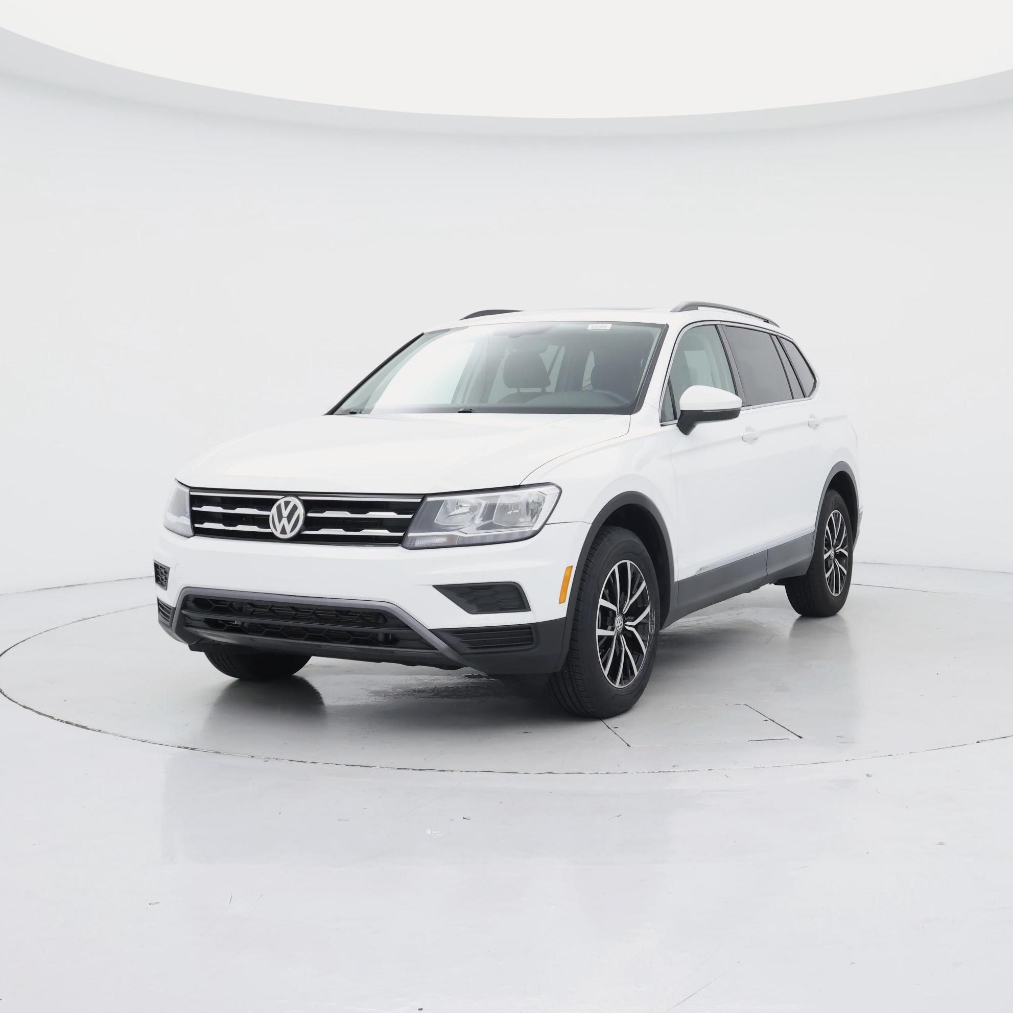 Thumbnail: 2021 Volkswagen Tiguan - 4
