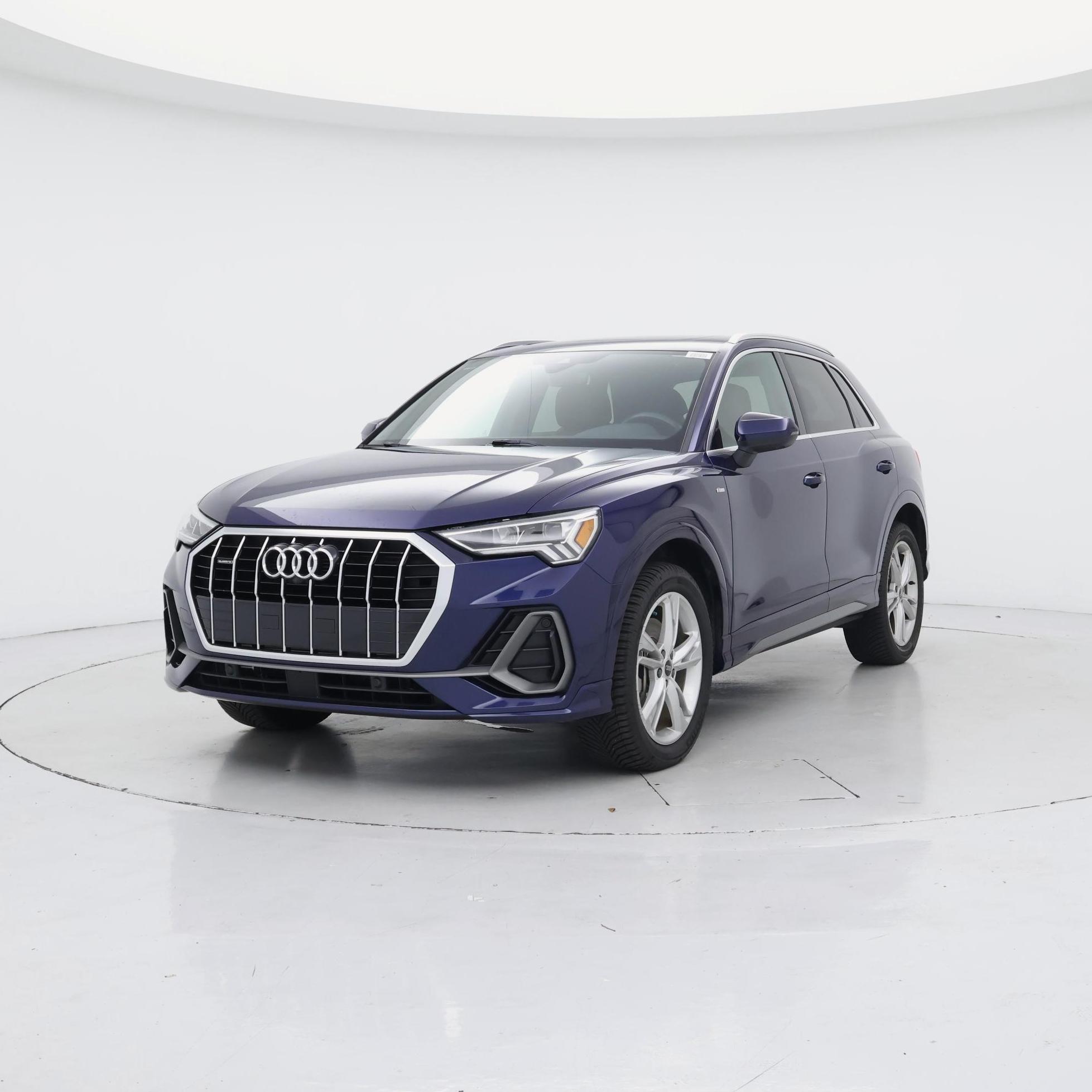 Thumbnail: 2022 Audi Q3 - 4