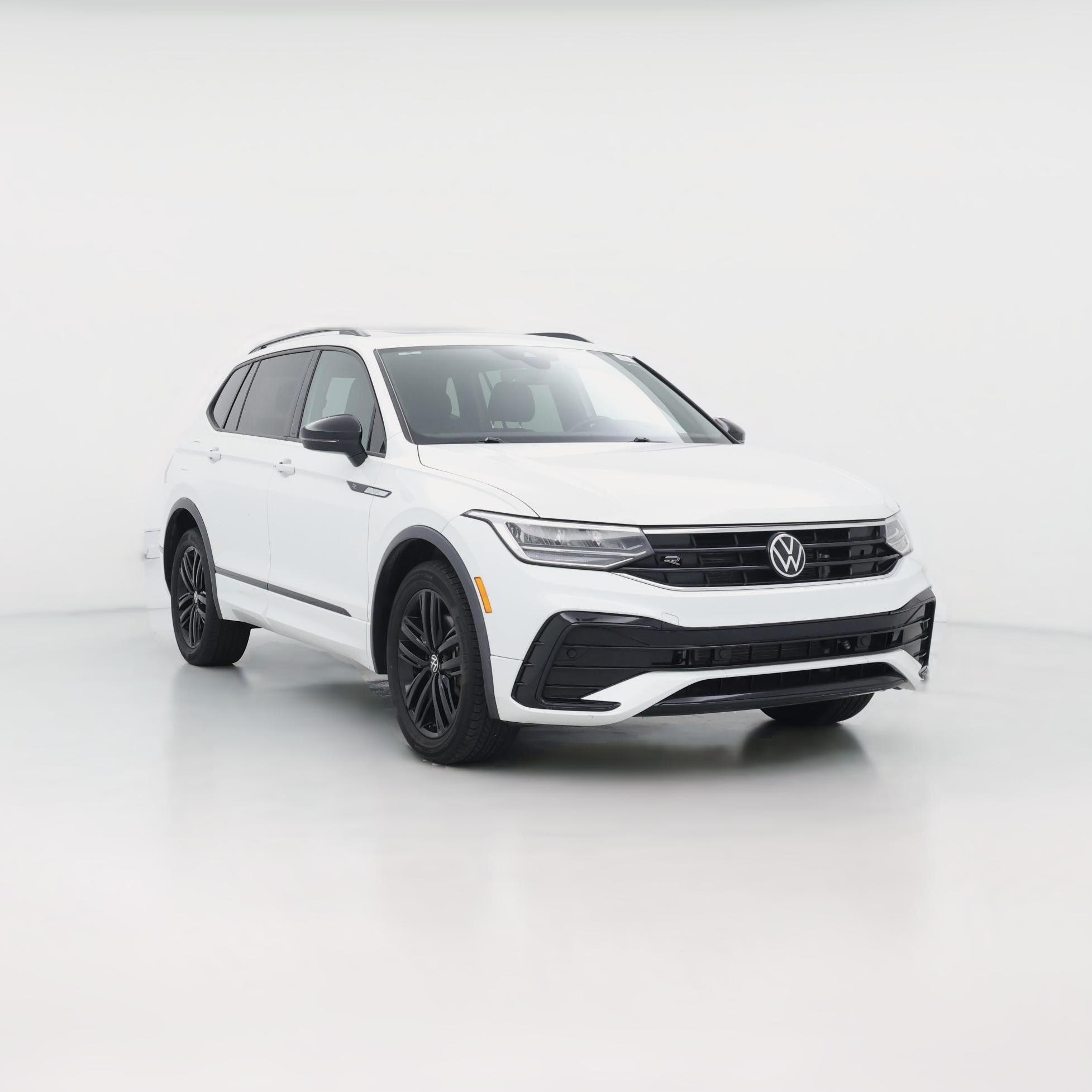 Thumbnail: 2022 Volkswagen Tiguan - 1