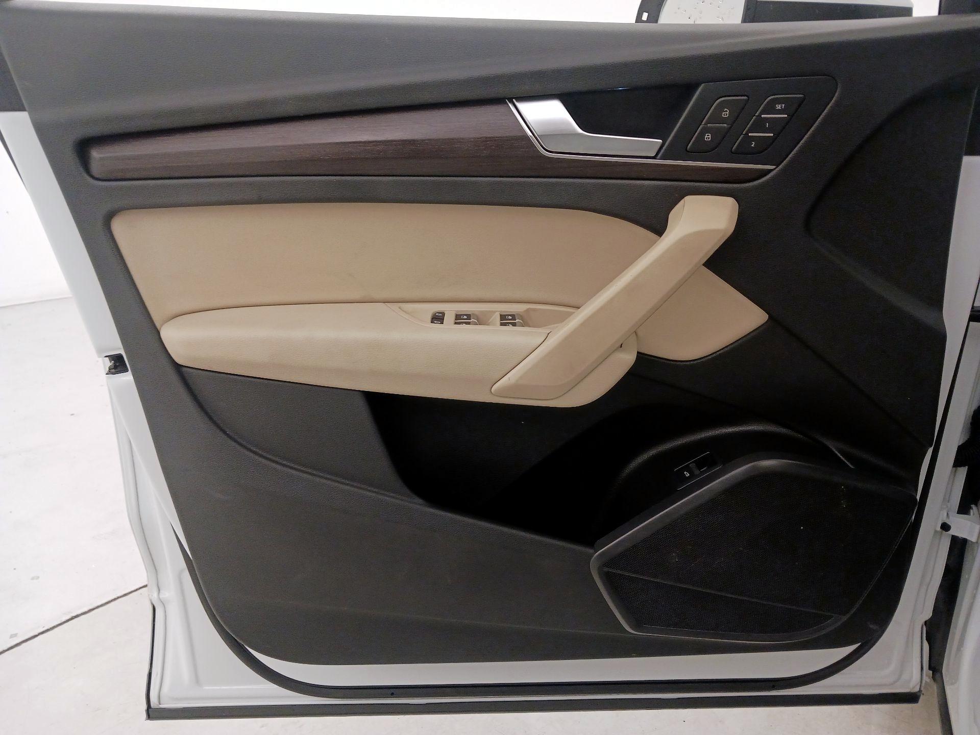 Thumbnail: 2021 Audi Q5 - 12