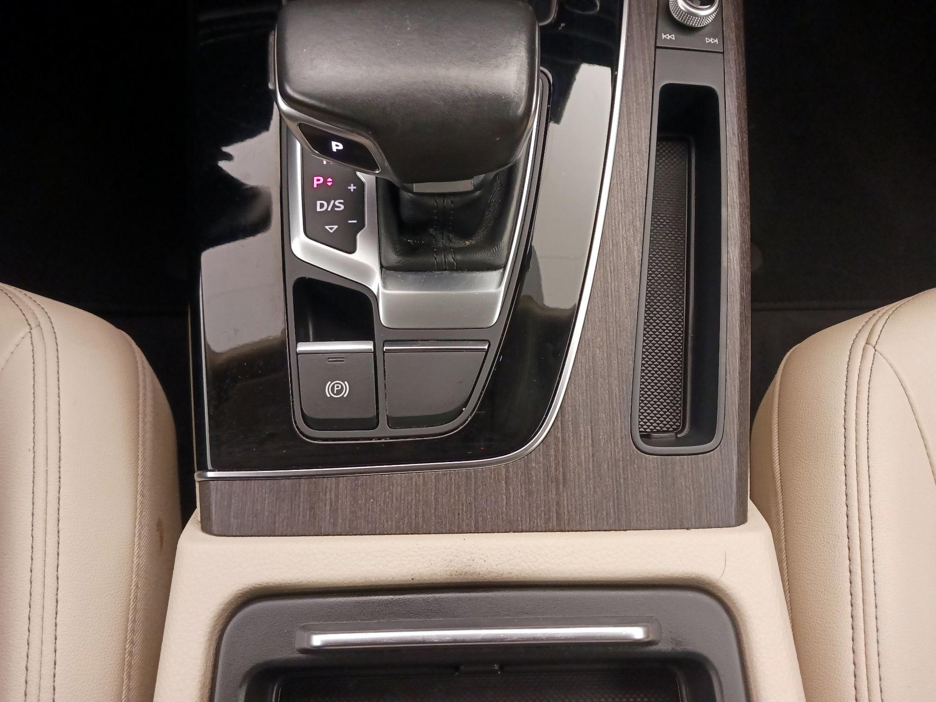 Thumbnail: 2021 Audi Q5 - 17