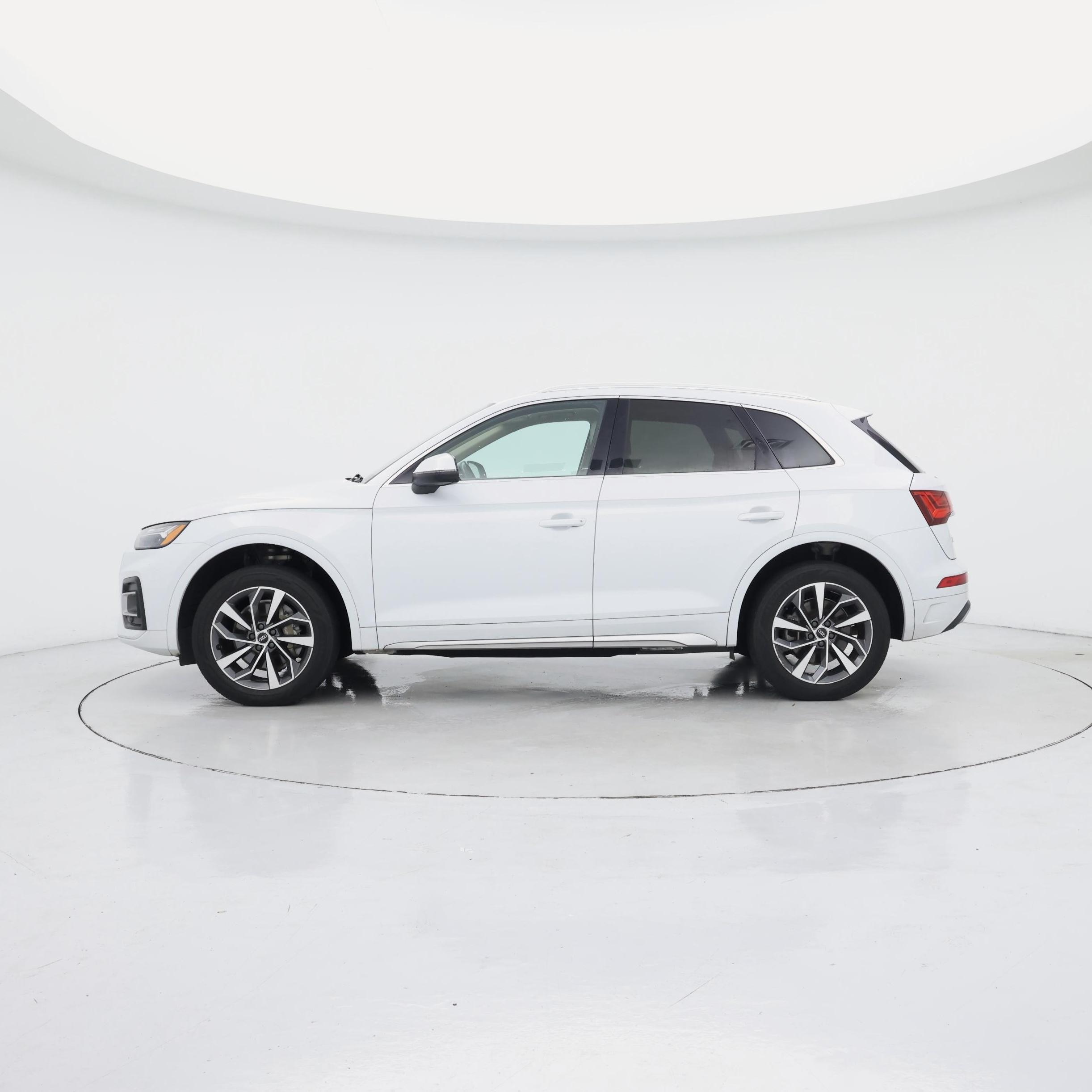 Thumbnail: 2021 Audi Q5 - 3