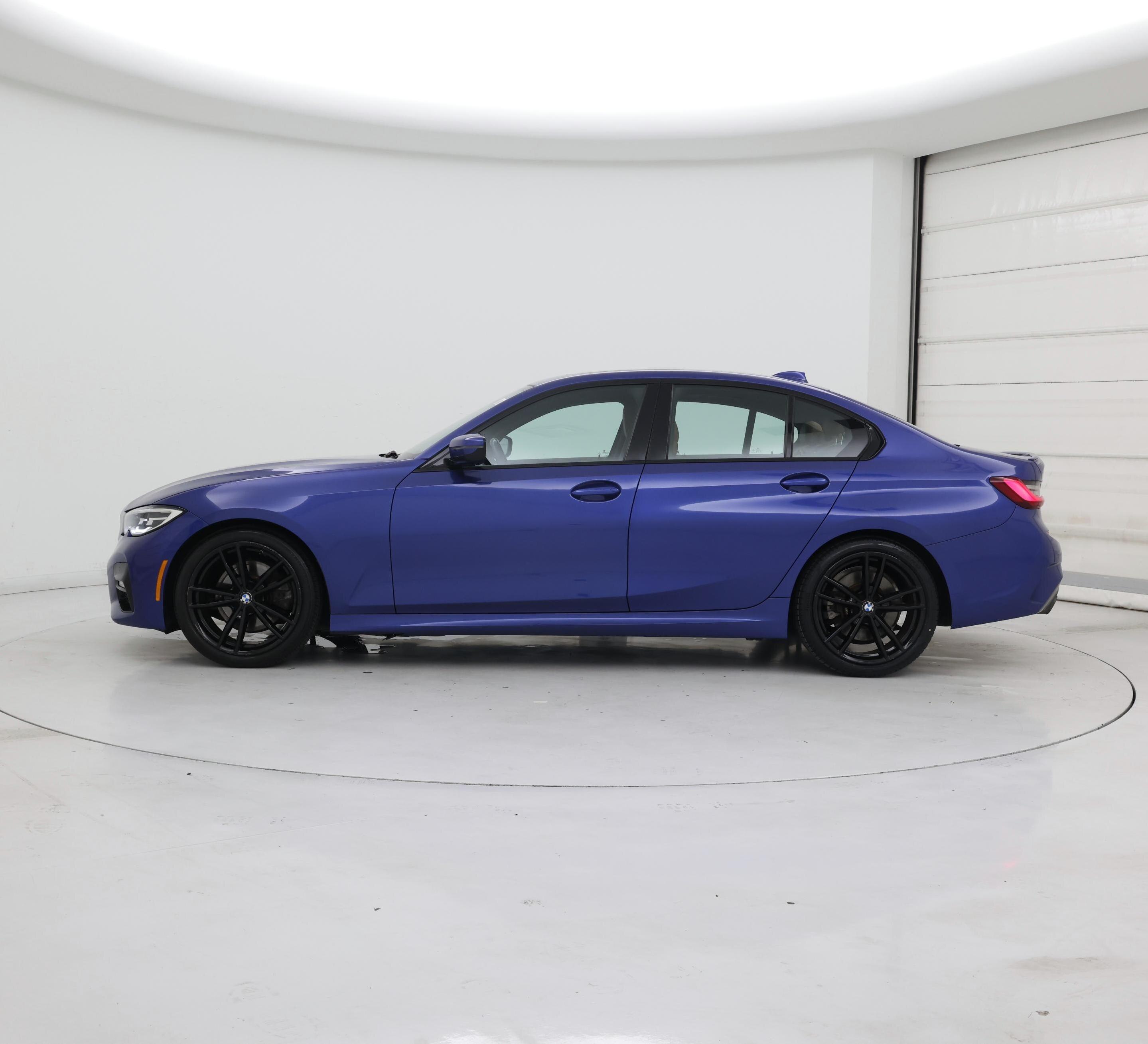 Thumbnail: 2022 BMW 3 Series - 3