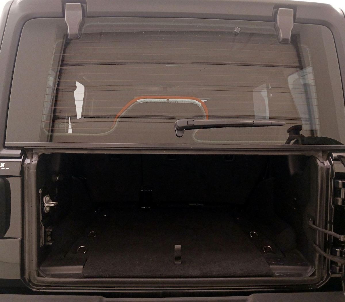 Trunk/Cargo (Seats Up)