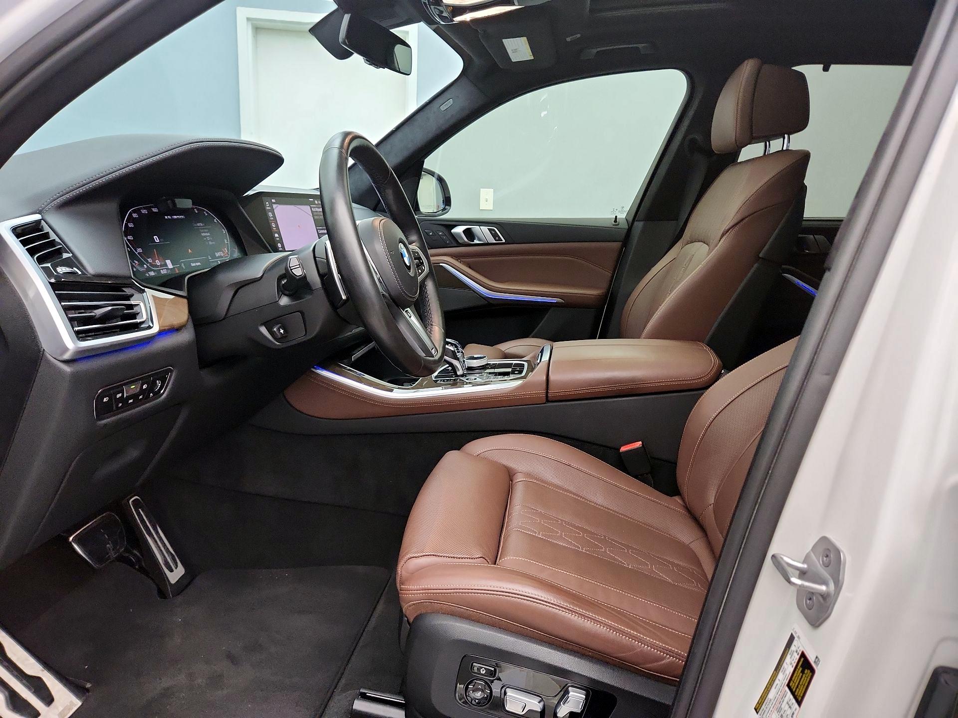 Thumbnail: 2021 BMW X5 - 11
