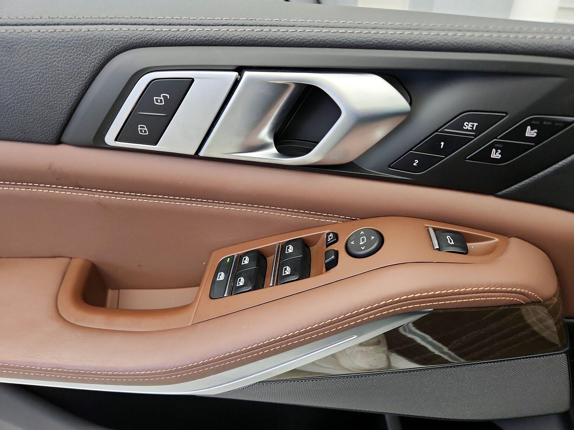 Thumbnail: 2021 BMW X5 - 12
