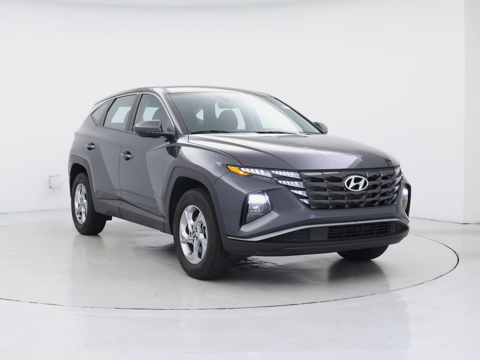 2023 Hyundai Tucson SE - Photo 2