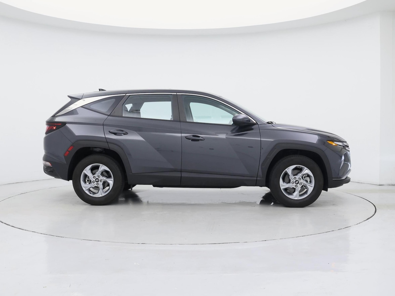 2023 Hyundai Tucson SE - Photo 8