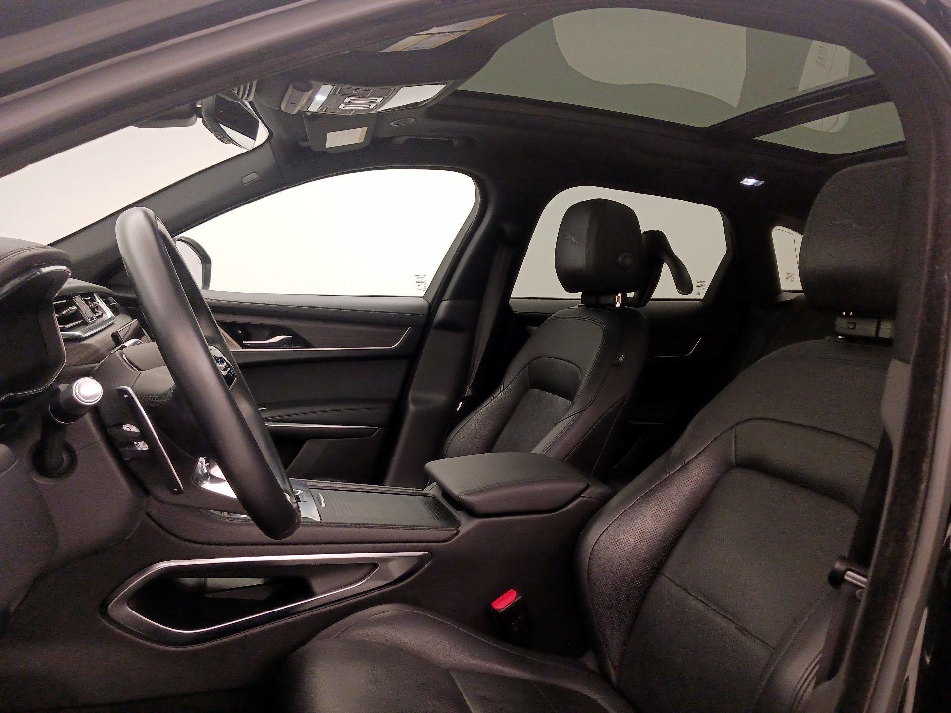 Thumbnail: 2022 Jaguar F-Pace - 20