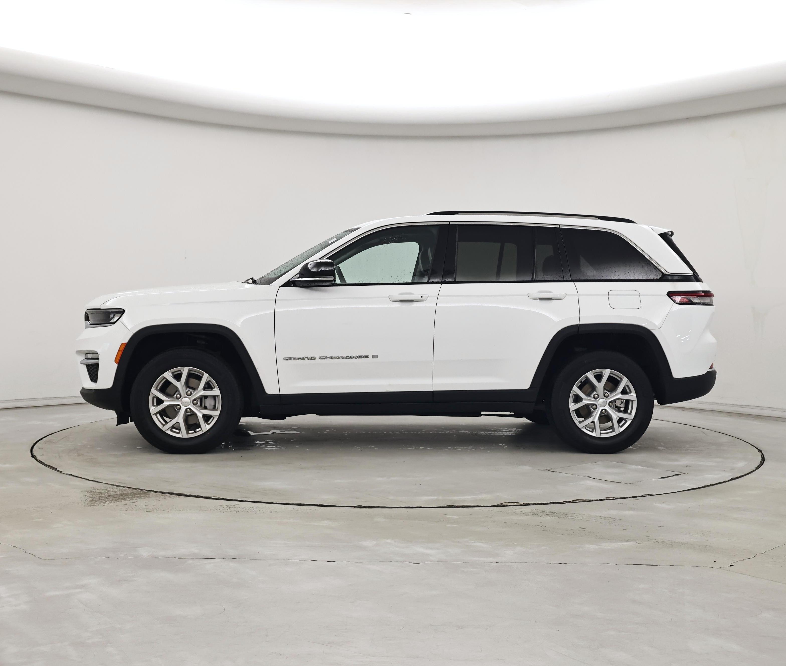 Thumbnail: 2023 Jeep Grand Cherokee - 3