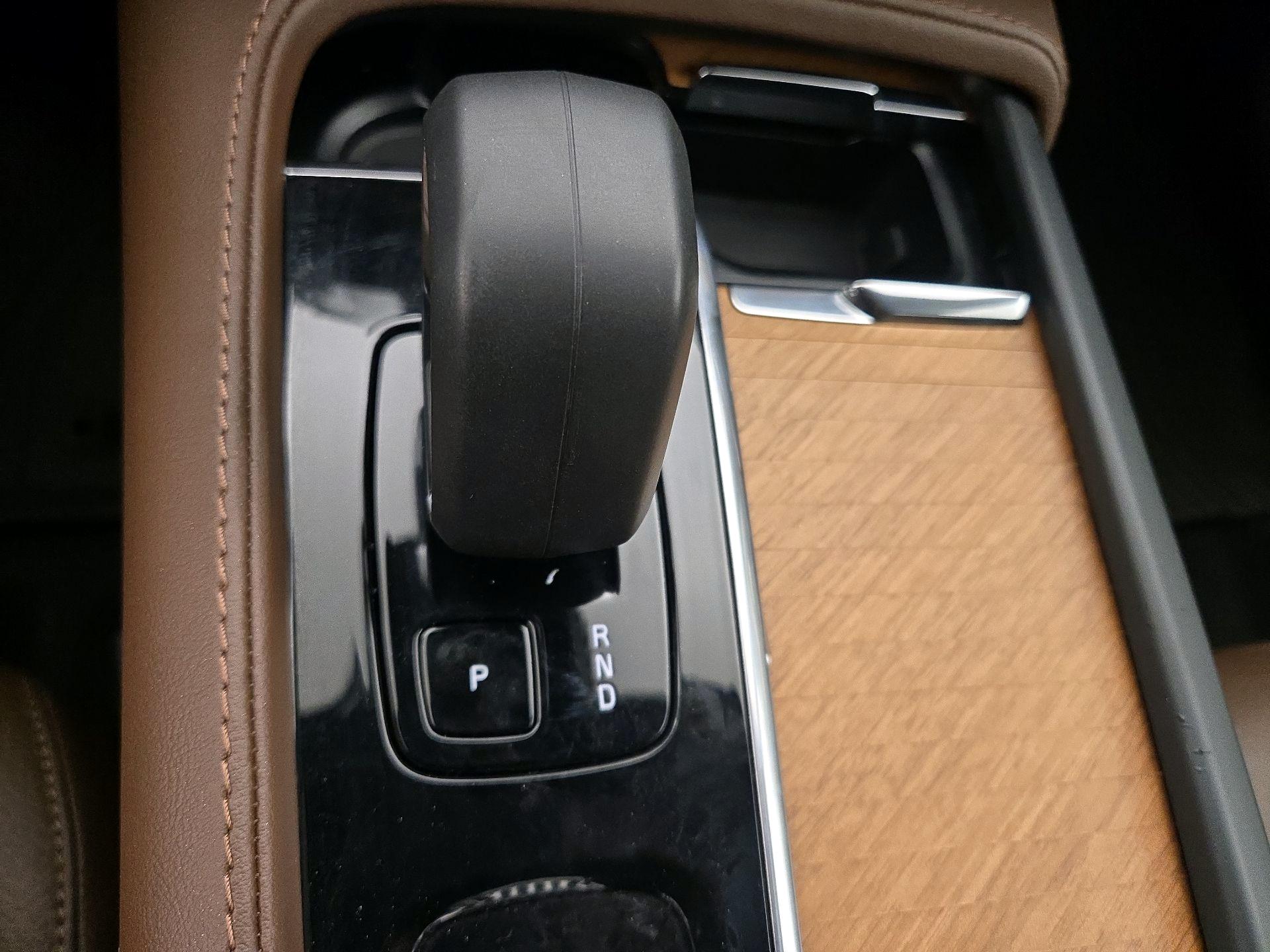 Thumbnail: 2024 Volvo XC90 - 18