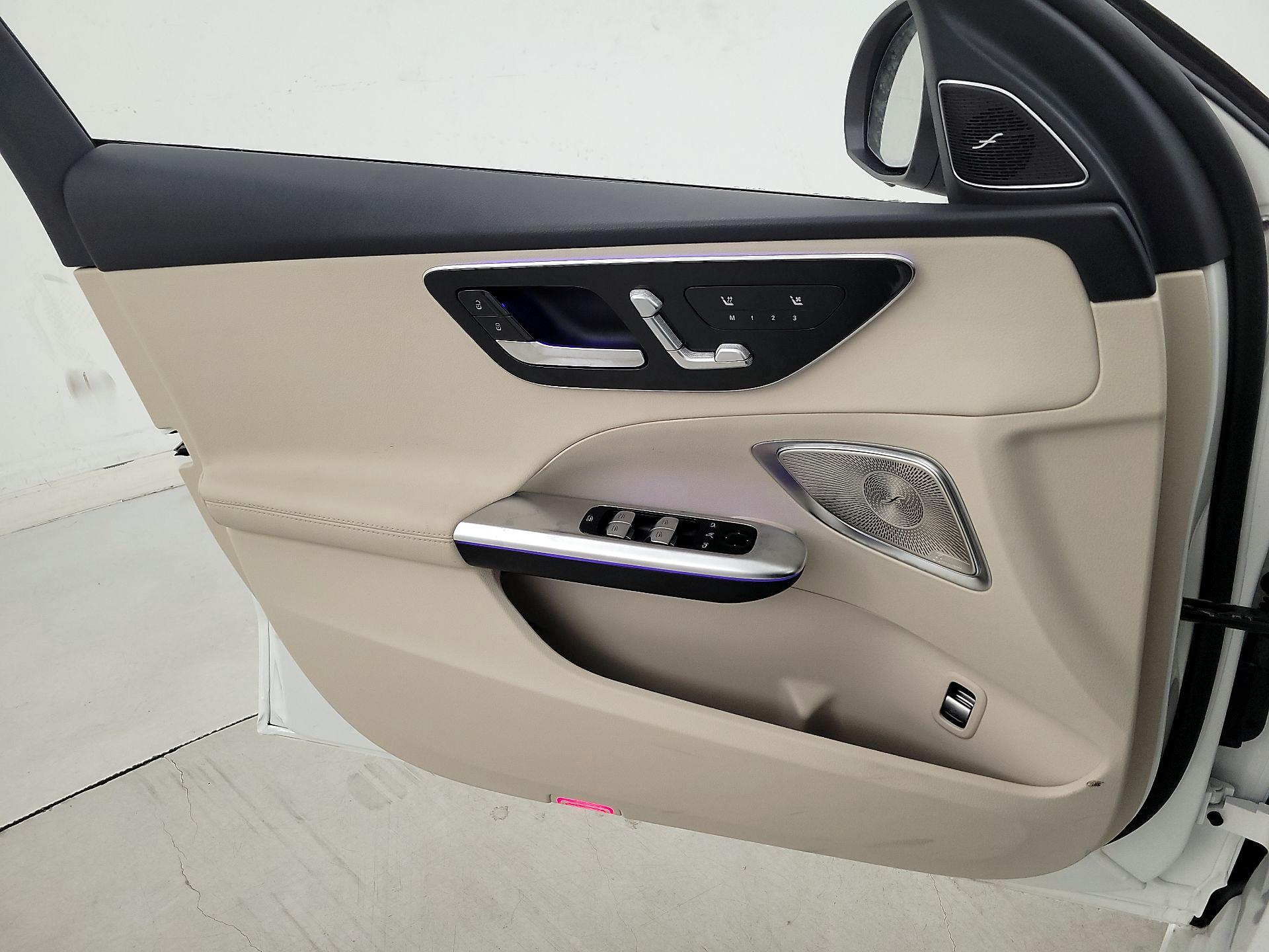 Thumbnail: 2025 Mercedes-Benz C-Class - 12