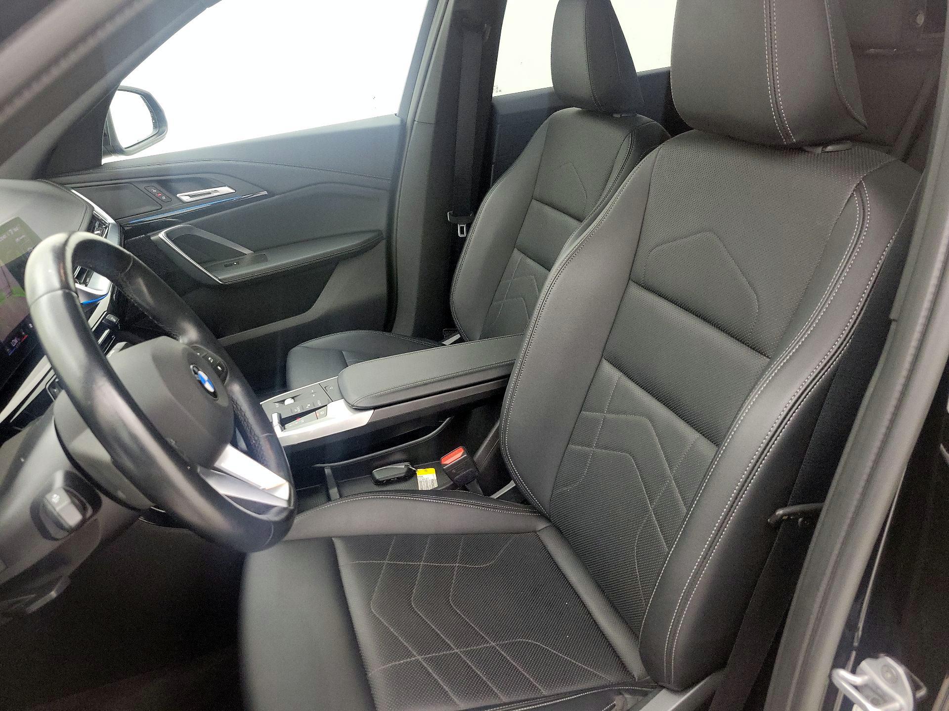 Thumbnail: 2025 BMW X1 - 11