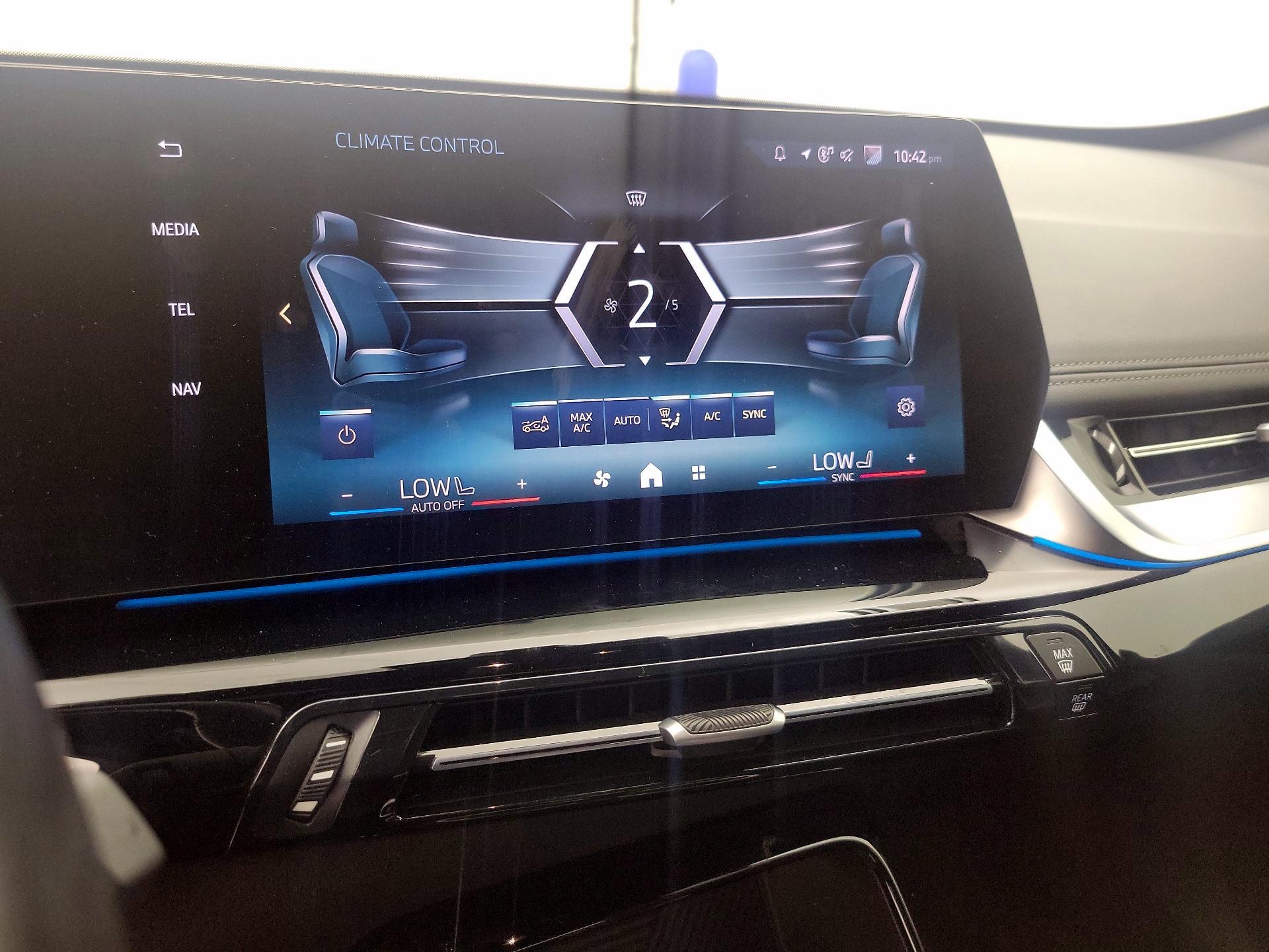 Thumbnail: 2025 BMW X1 - 16