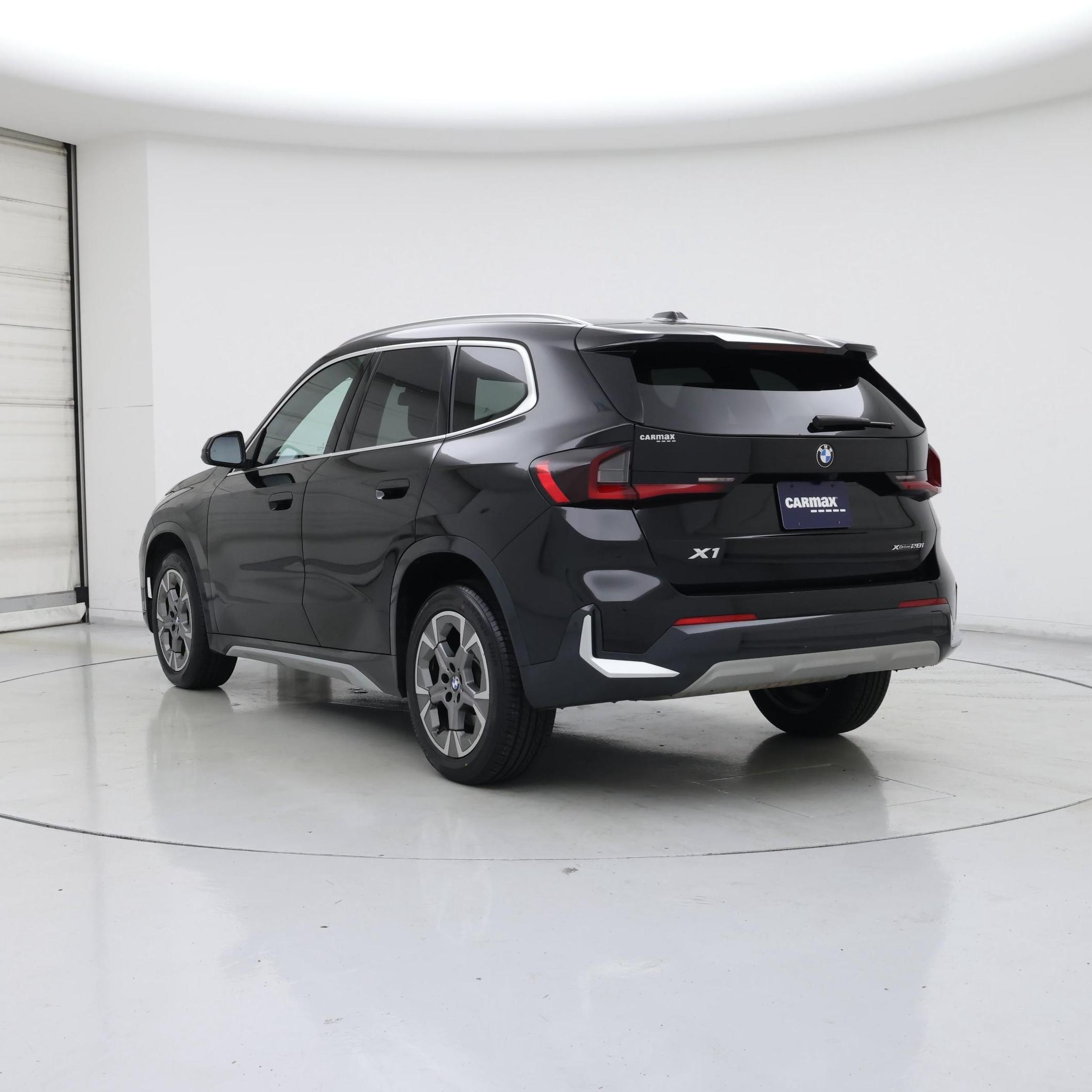 Thumbnail: 2025 BMW X1 - 2