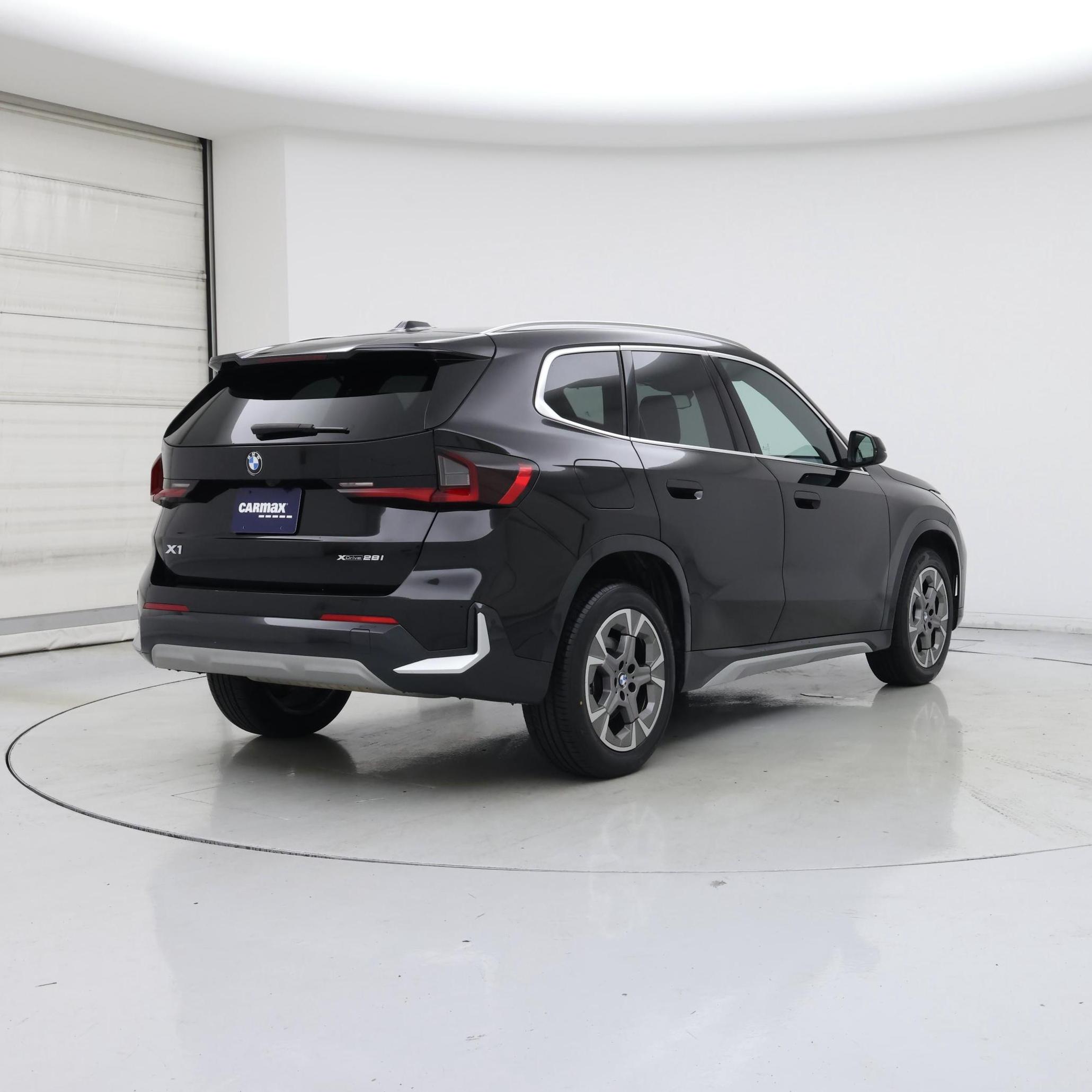 Thumbnail: 2025 BMW X1 - 8