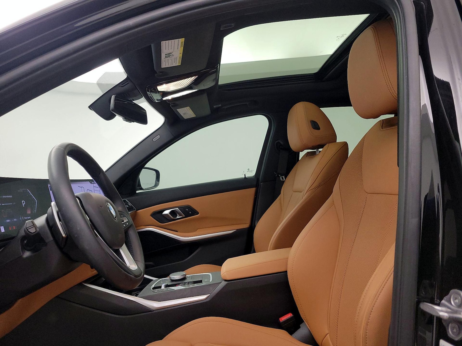 2024 BMW 3 Series 330i - Photo 21