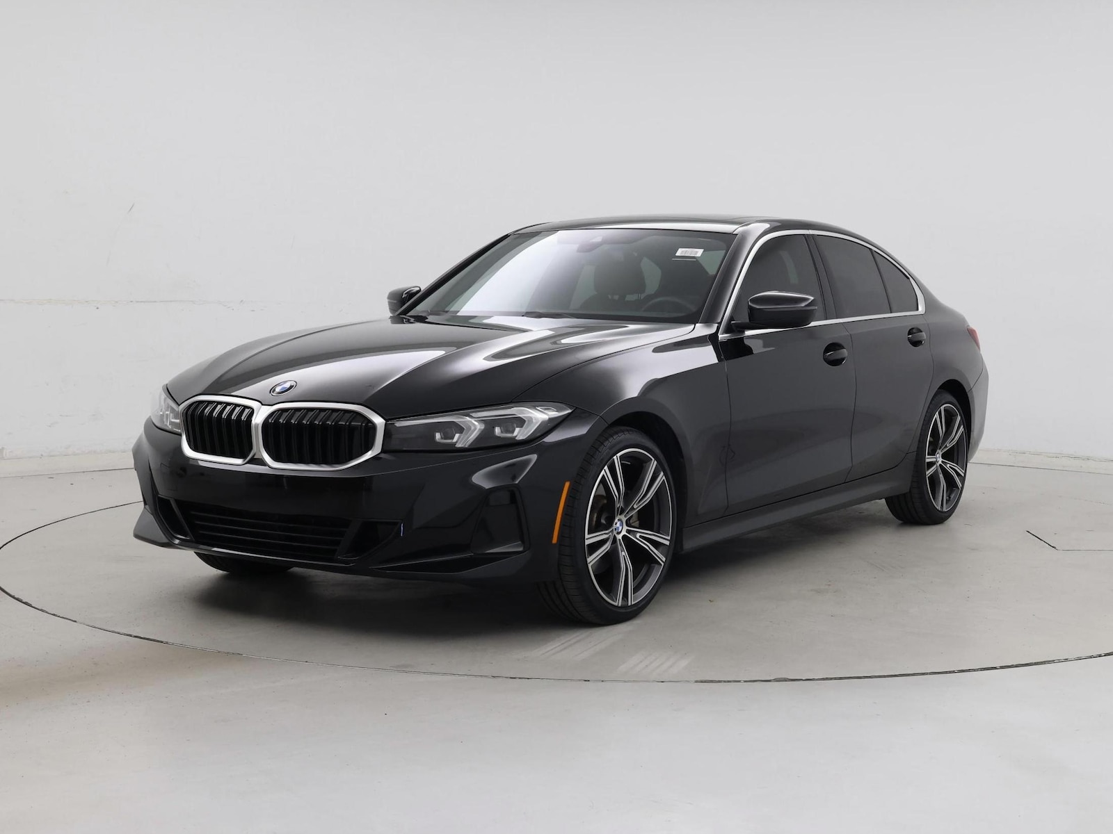 2024 BMW 3 Series 330i - Photo 5