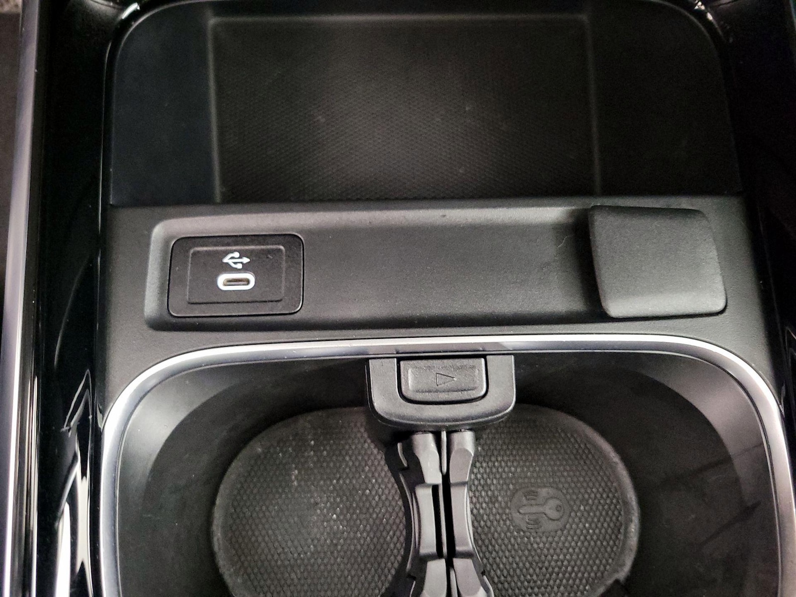 2025 Mercedes-Benz GLB Base - Photo 19