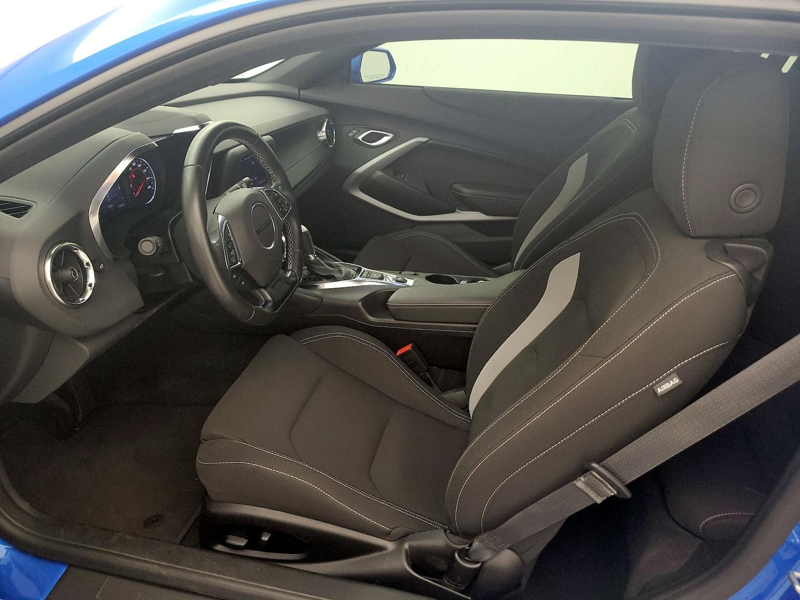 Power Seat(s) & Side Airbags