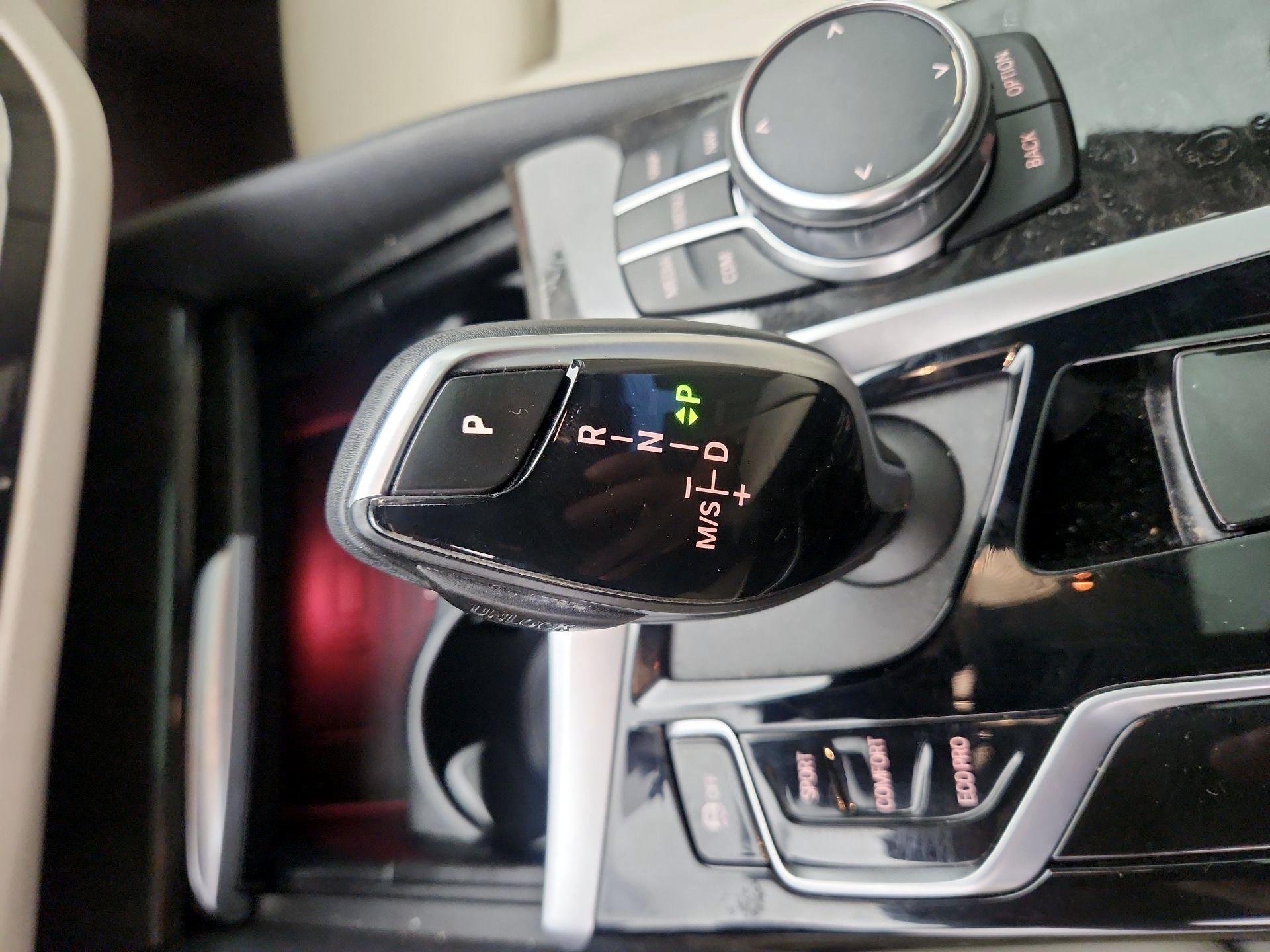 Thumbnail: 2023 BMW 5 Series - 18