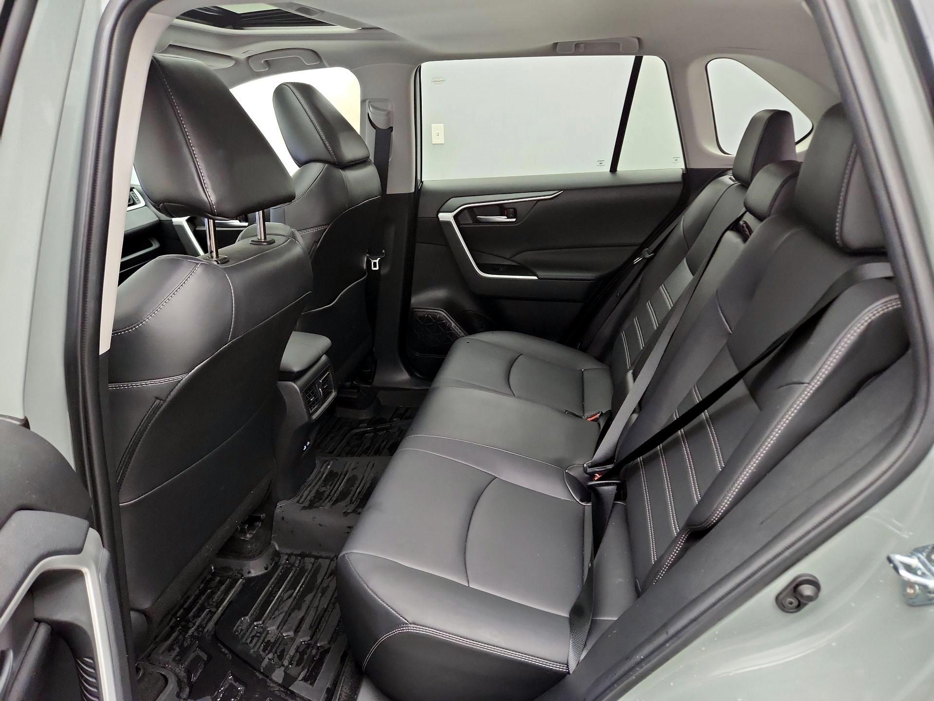 Thumbnail: 2023 Toyota RAV4 - 20