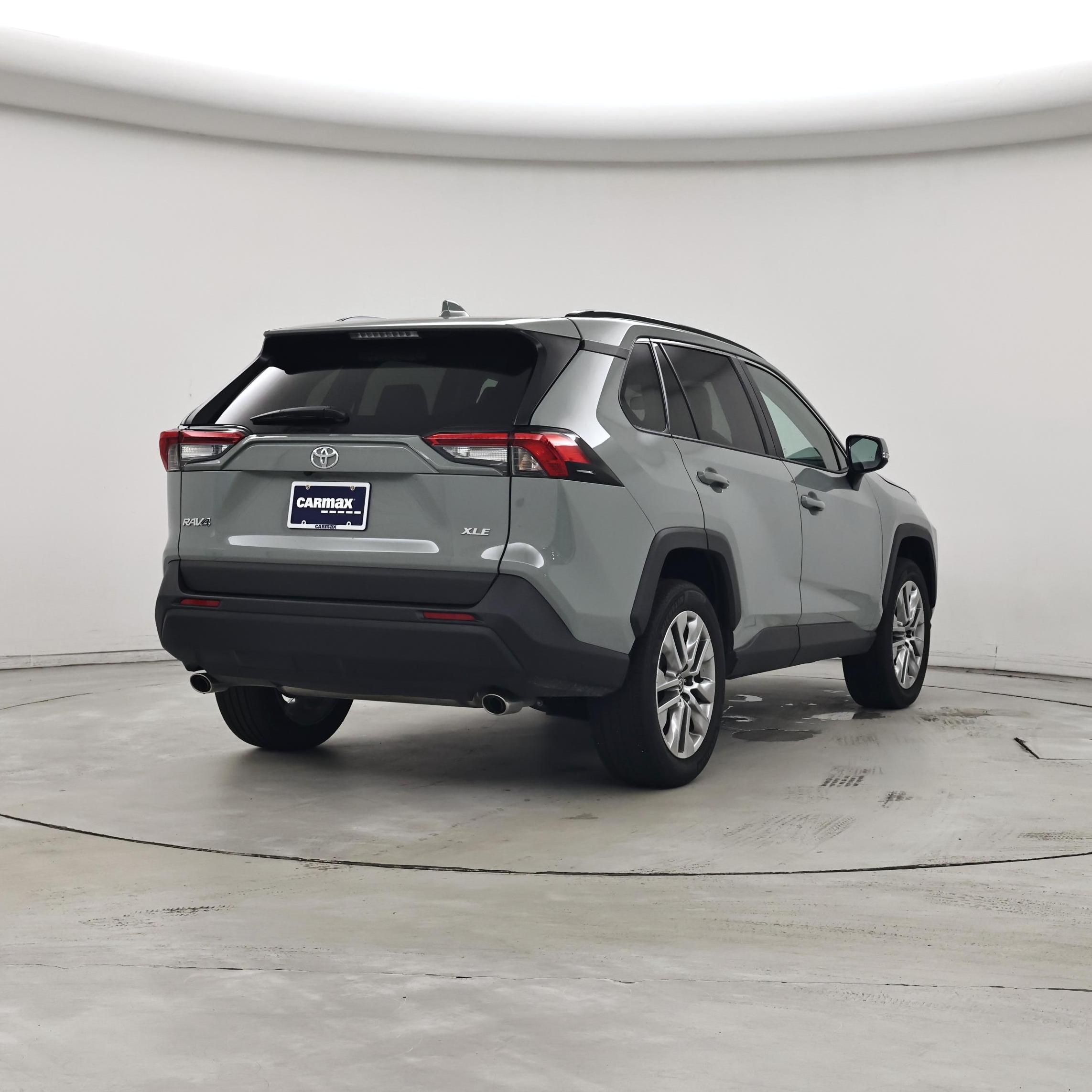 Thumbnail: 2023 Toyota RAV4 - 8