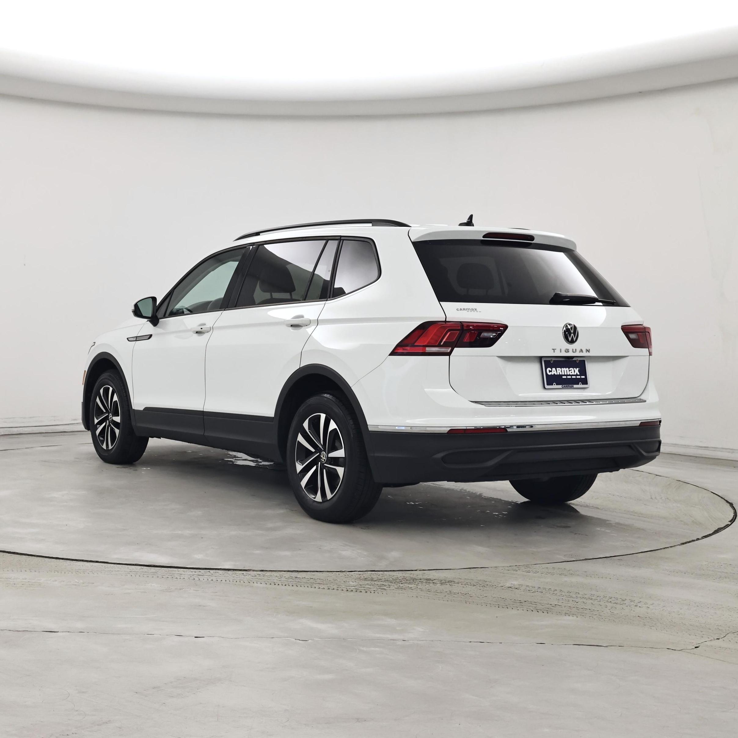 Thumbnail: 2024 Volkswagen Tiguan - 2