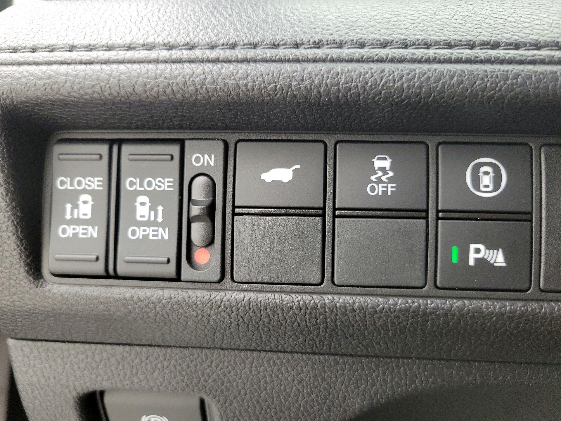 Thumbnail: 2024 Honda Odyssey - 13