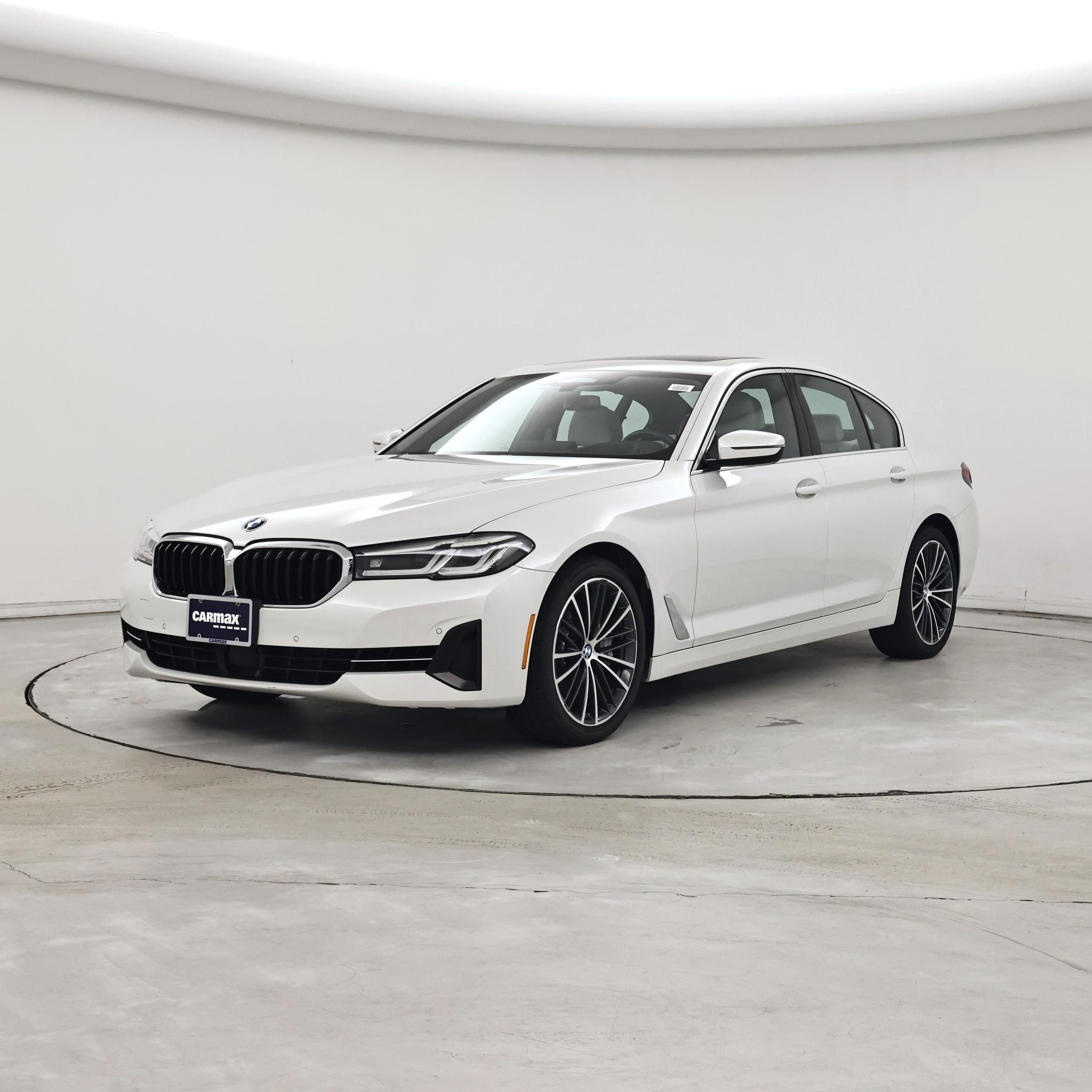 Thumbnail: 2023 BMW 5 Series - 4