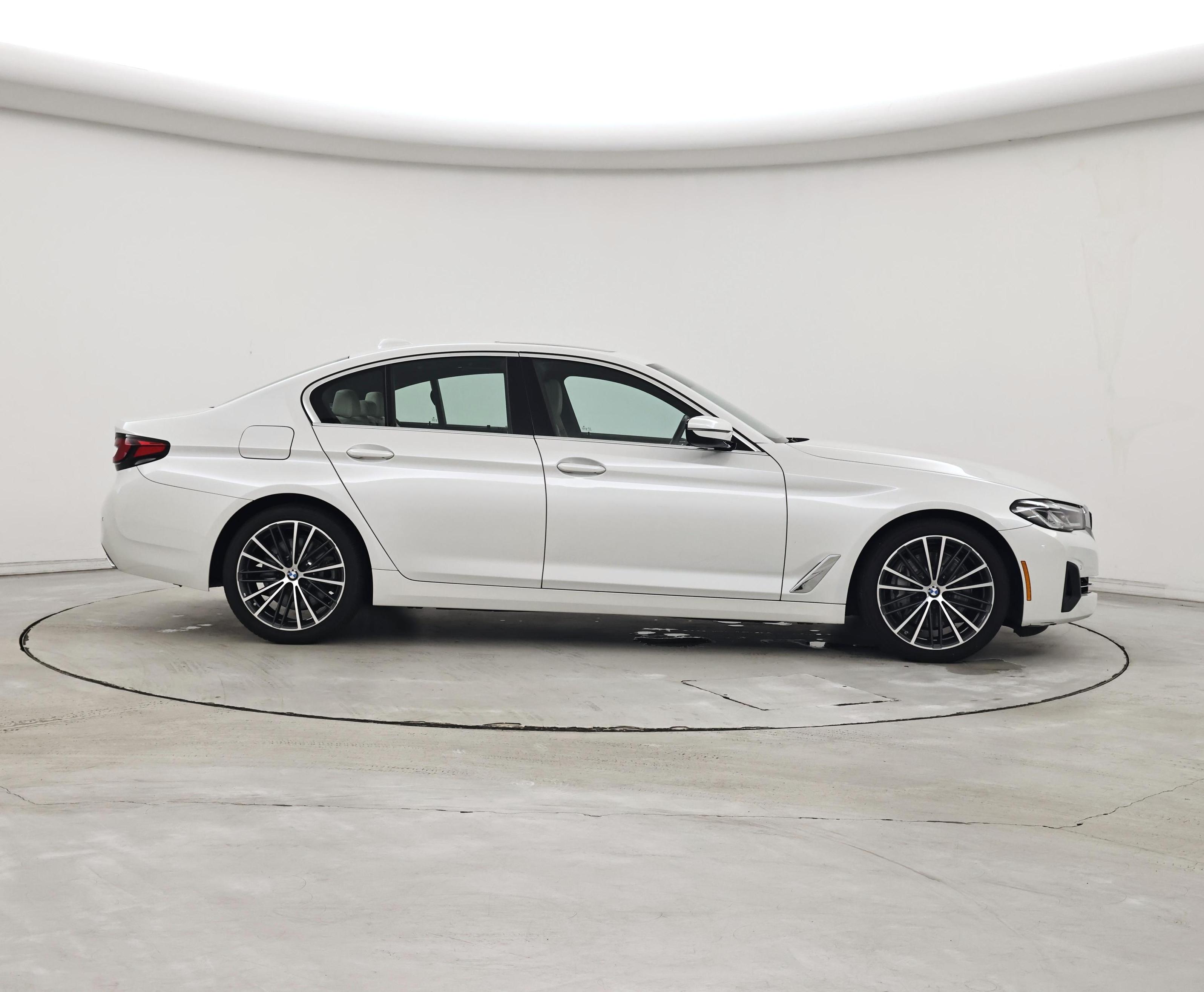 Thumbnail: 2023 BMW 5 Series - 7