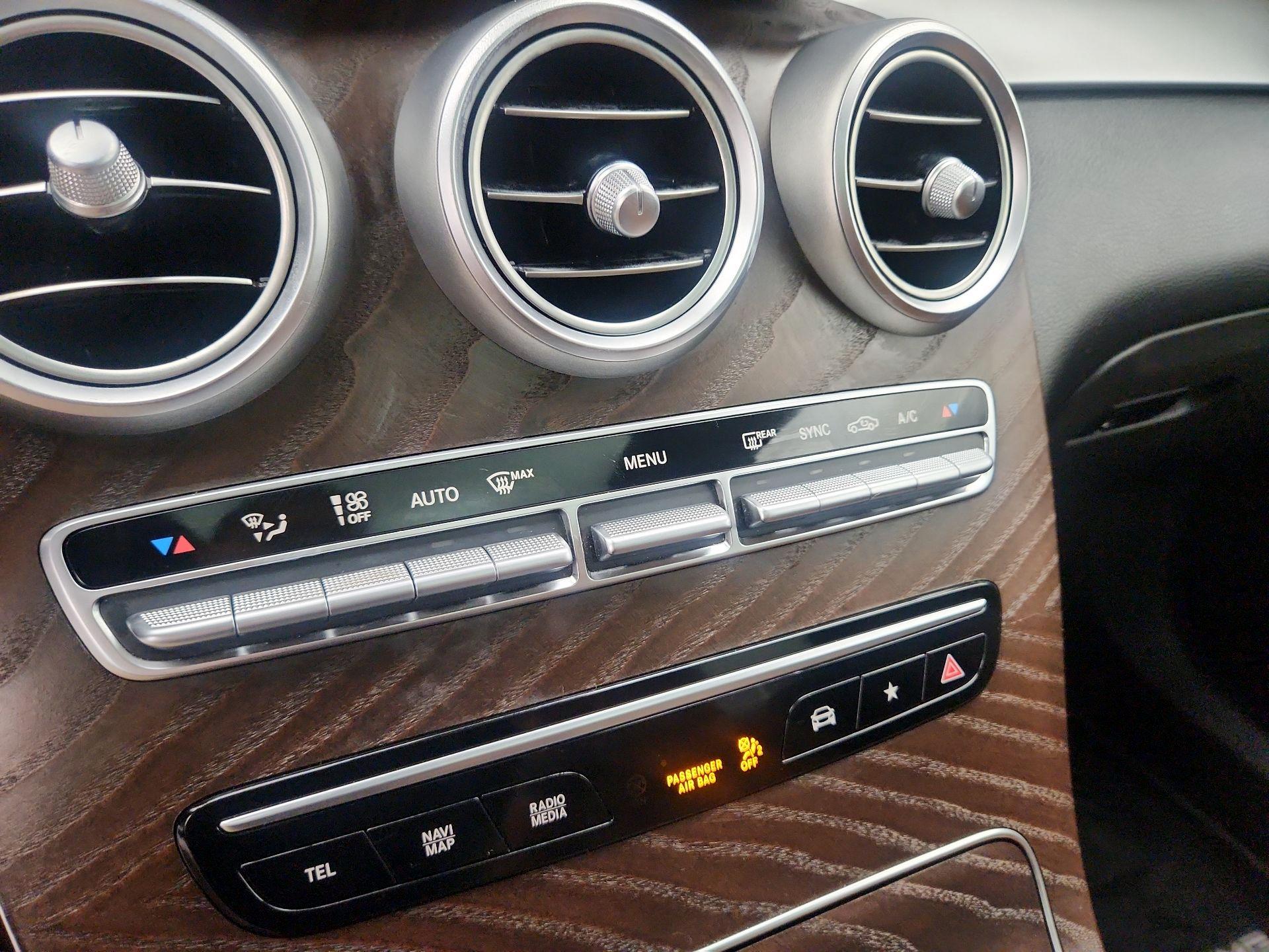 Thumbnail: 2020 Mercedes-Benz GLC - 16