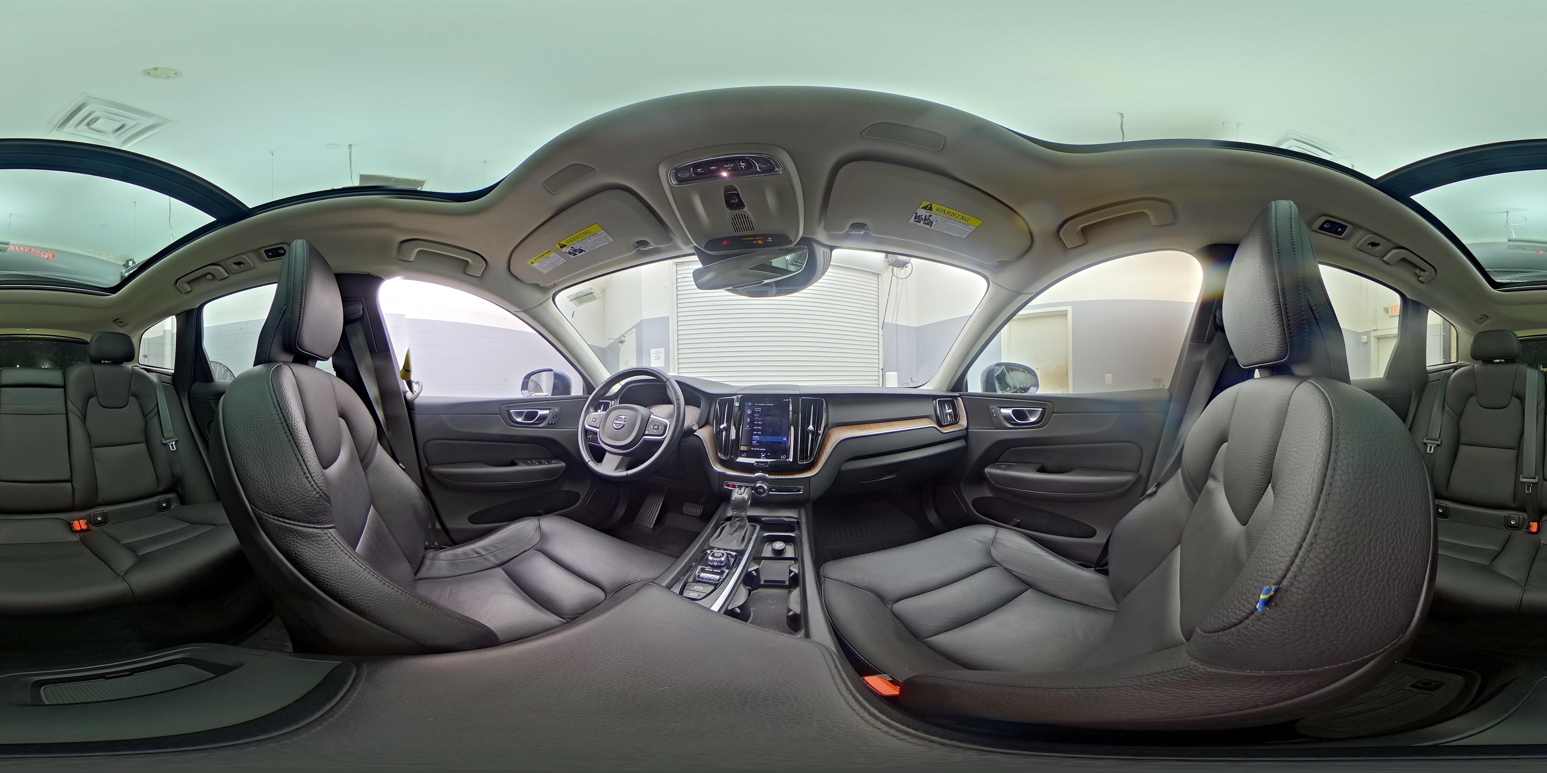 2021 Volvo XC60 Momentum - Photo 25