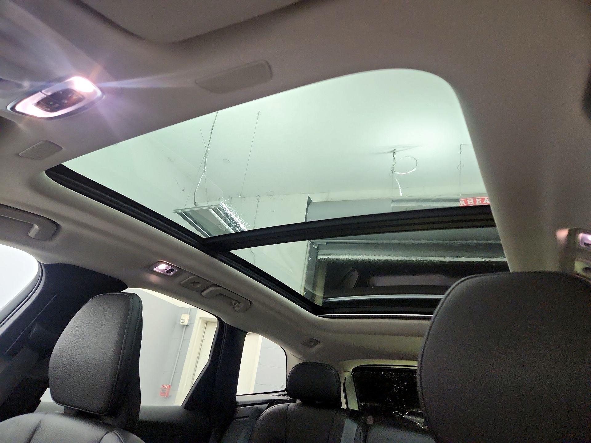 Thumbnail: 2021 Volvo XC60 - 19
