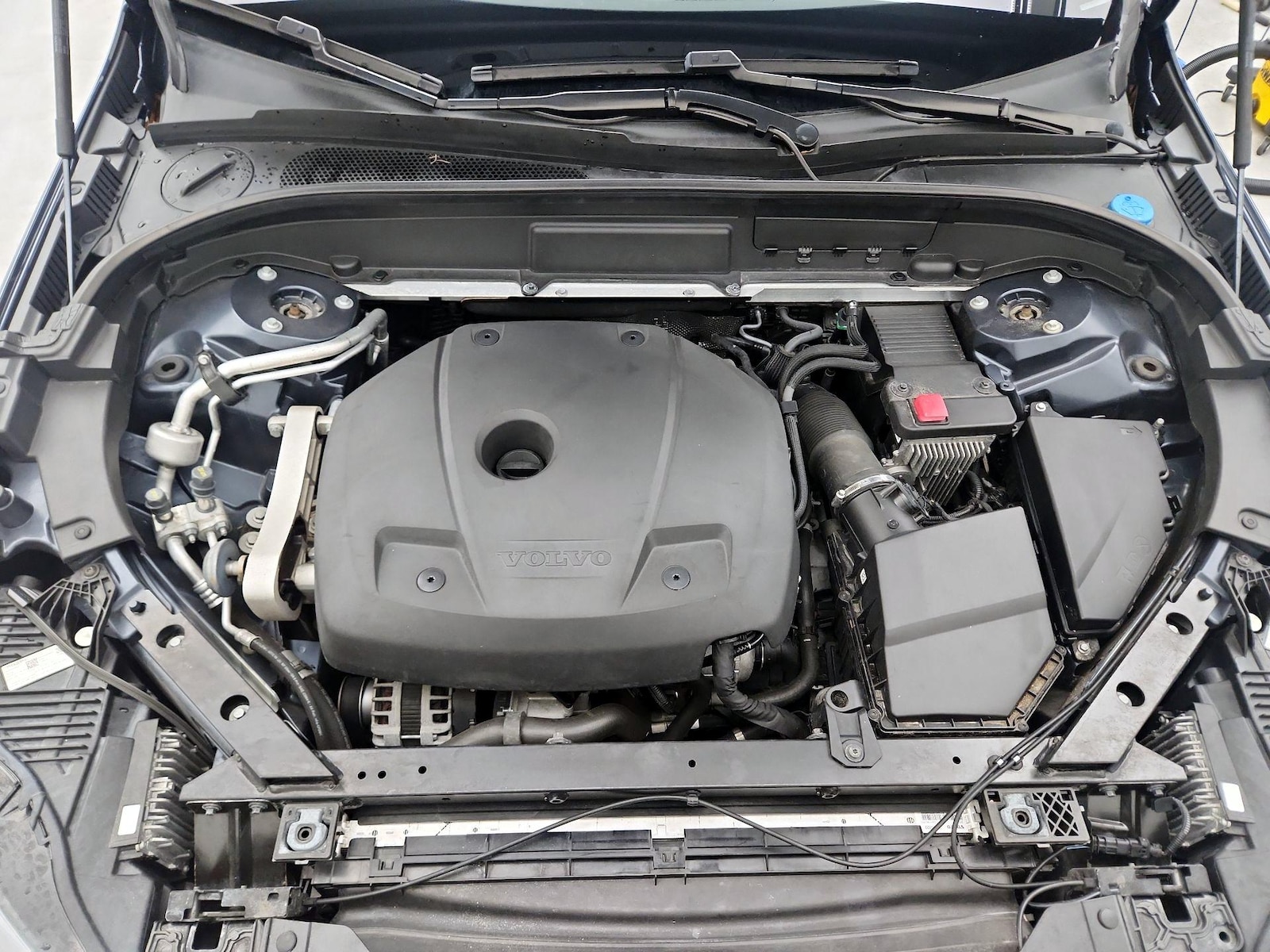 2021 Volvo XC60 Momentum - Photo 23