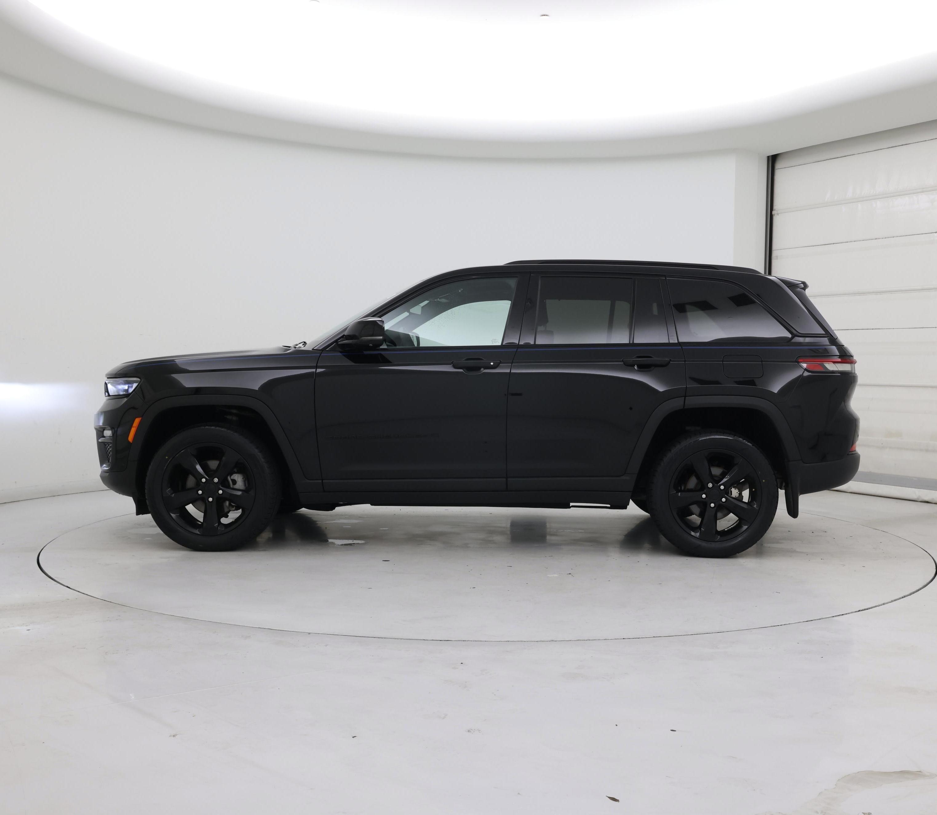 Thumbnail: 2024 Jeep Grand Cherokee - 3