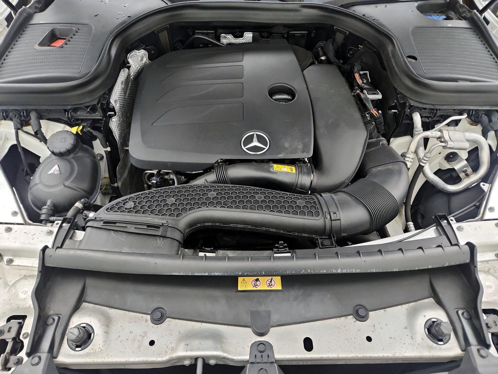 Thumbnail: 2021 Mercedes-Benz GLC - 20