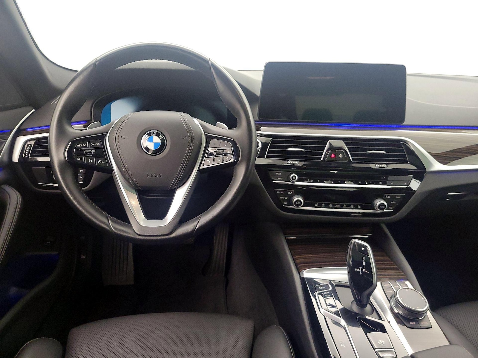 2023 BMW 5 Series 530i - Photo 11