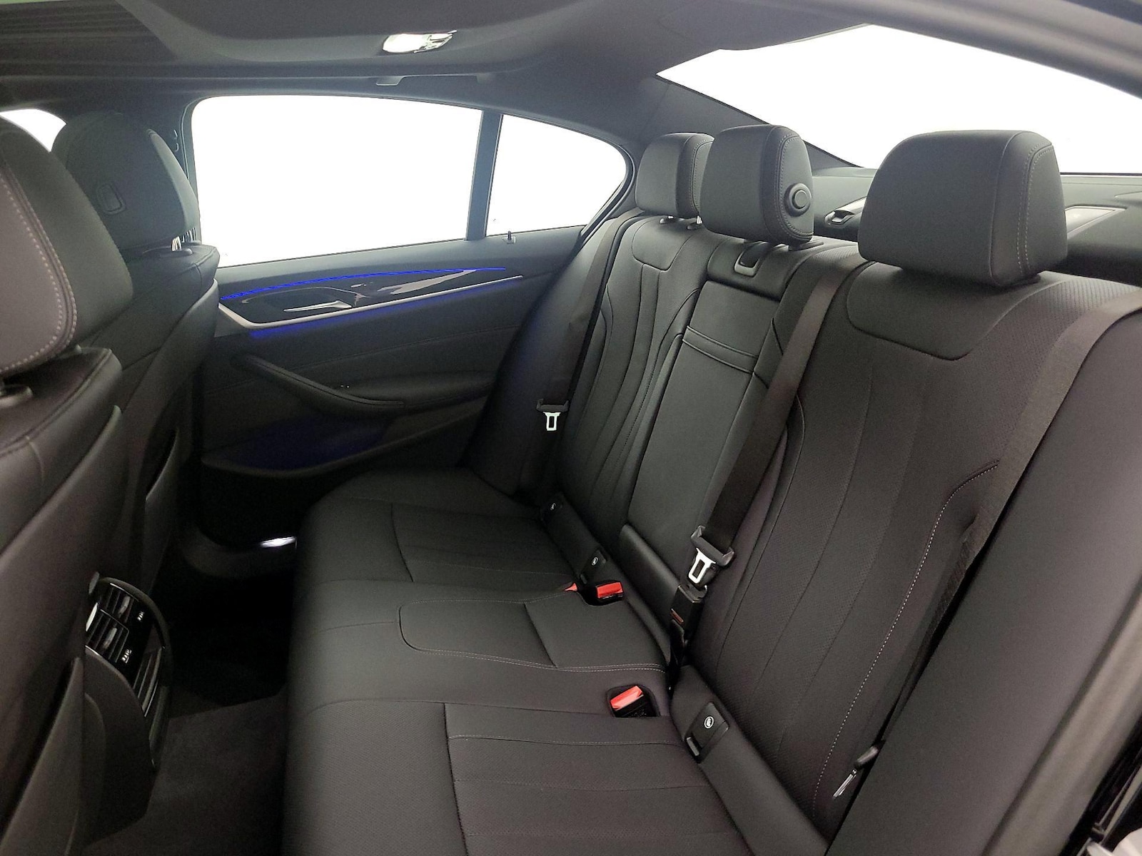 2023 BMW 5 Series 530i - Photo 22