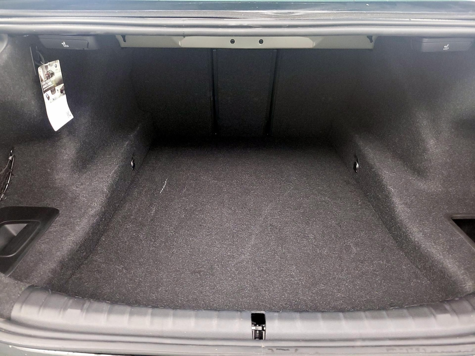 2023 BMW 5 Series 530i - Photo 23