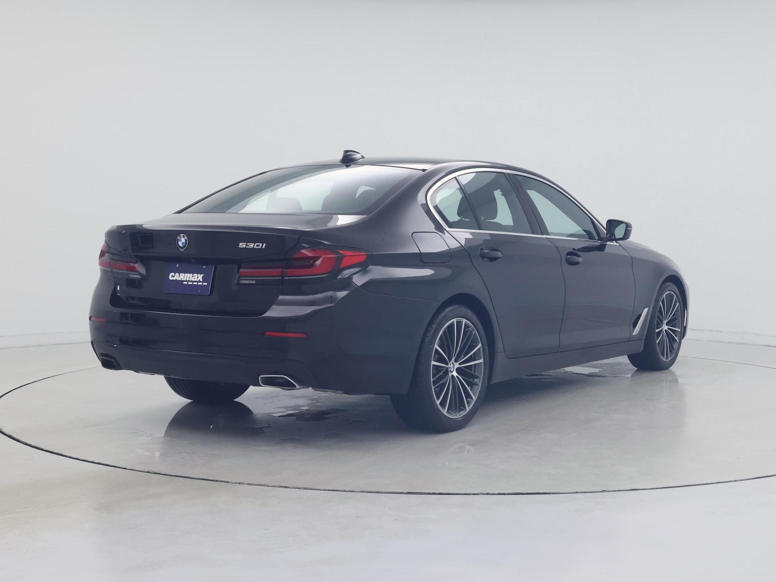 2023 BMW 5 Series 530i - Photo 9