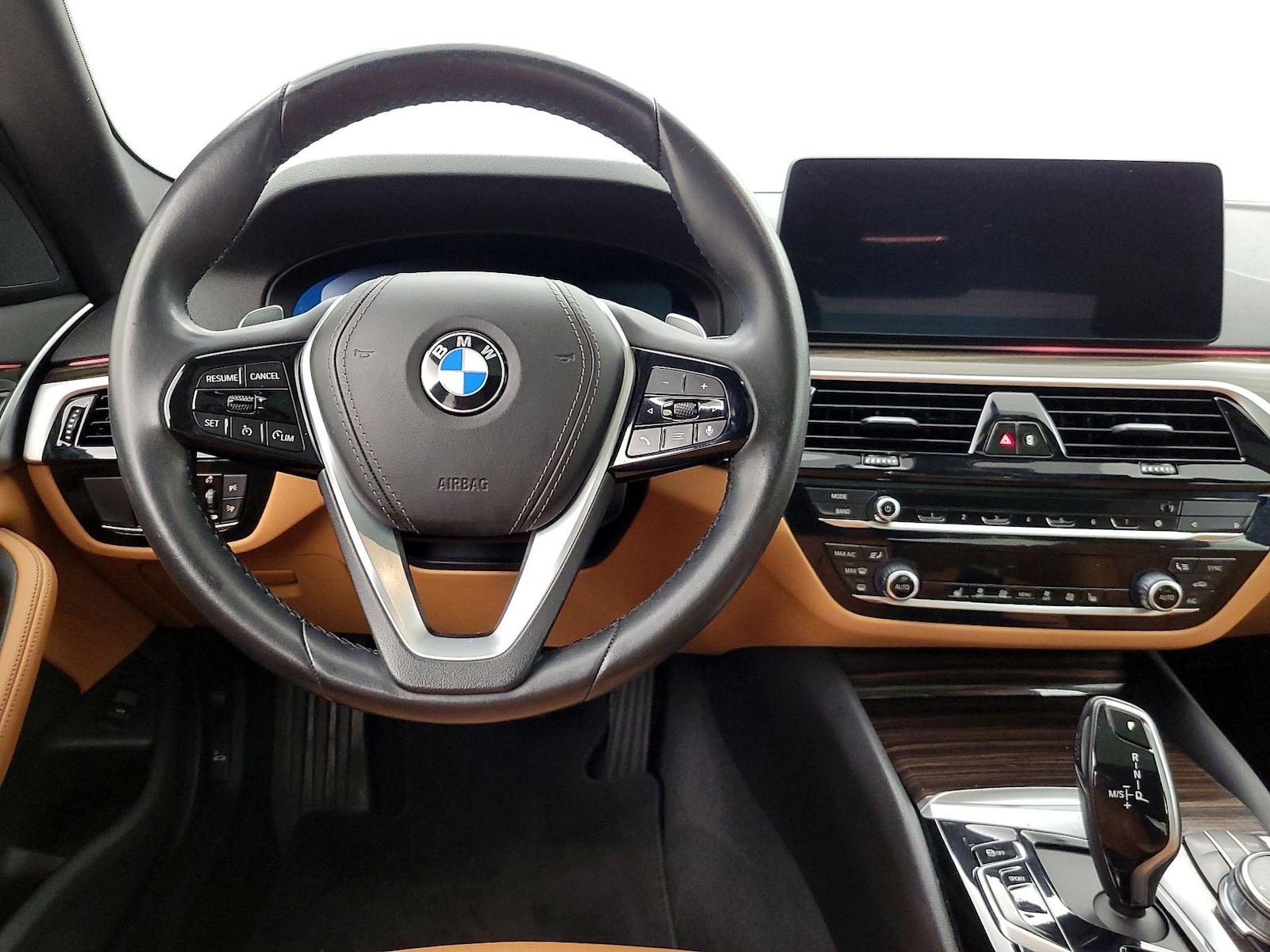 2023 BMW 5 Series 530i - Photo 11