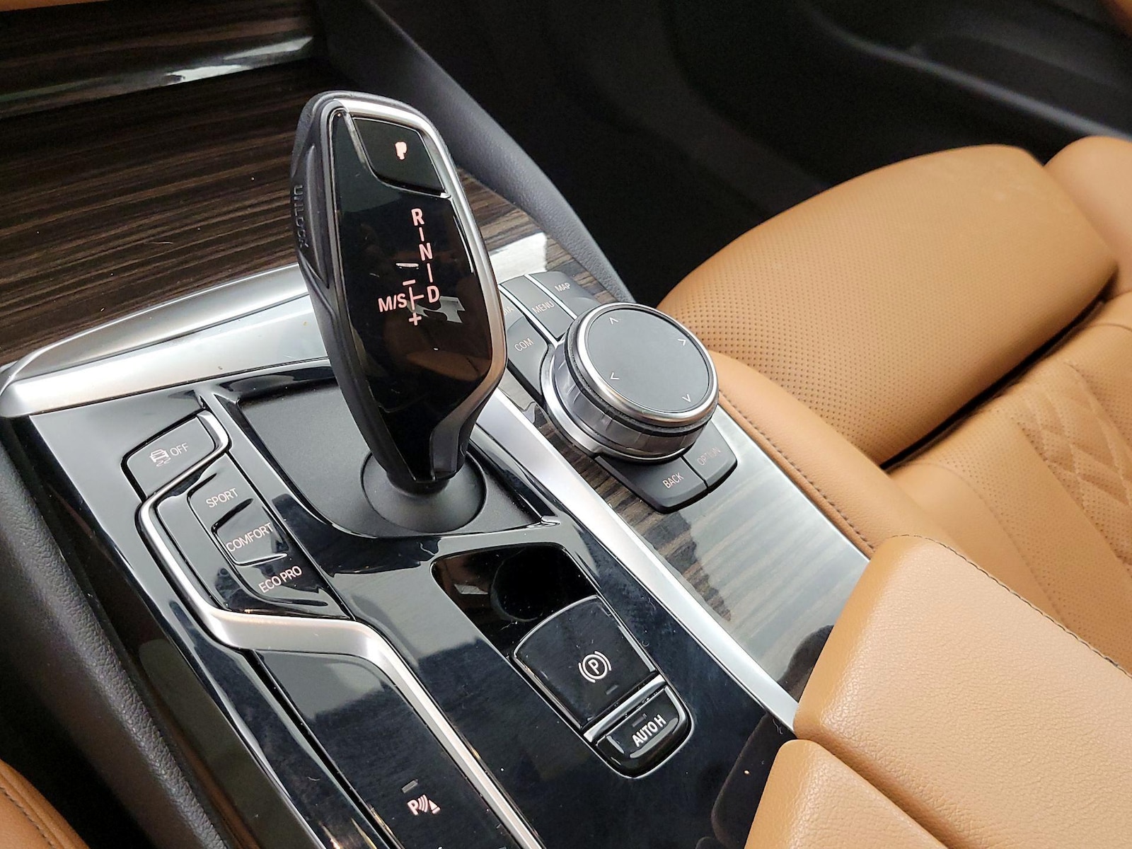 2023 BMW 5 Series 530i - Photo 19